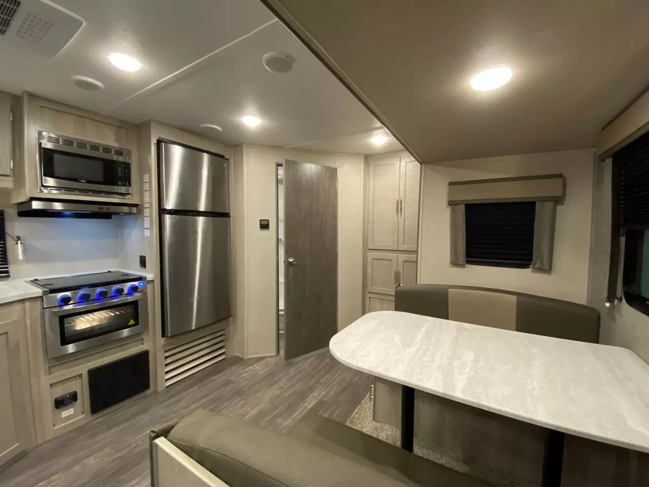 Aurora 24RBS Forest River RV