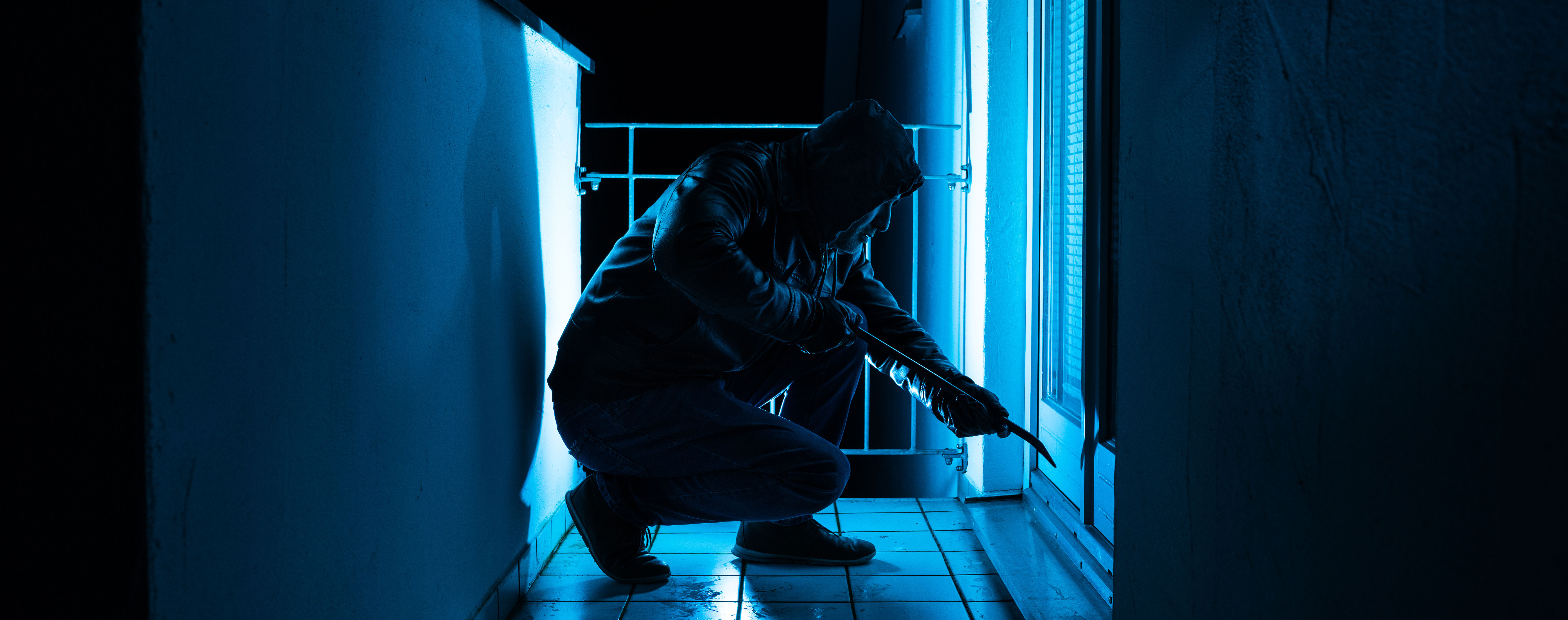 Deciding Between a Monitored Home Security System vs. Unmonitored
