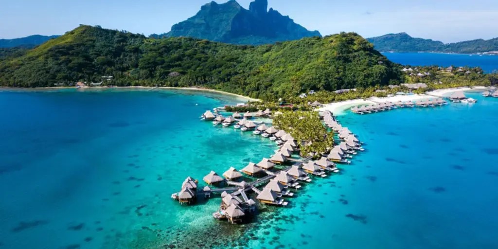 Bespoke Travel and Luxury Hotels in French Polynesia