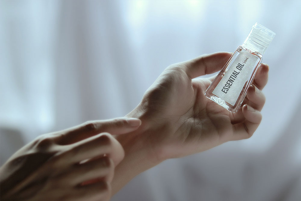 6 Best Essential Oils for Sleeping » ForeverFitScience