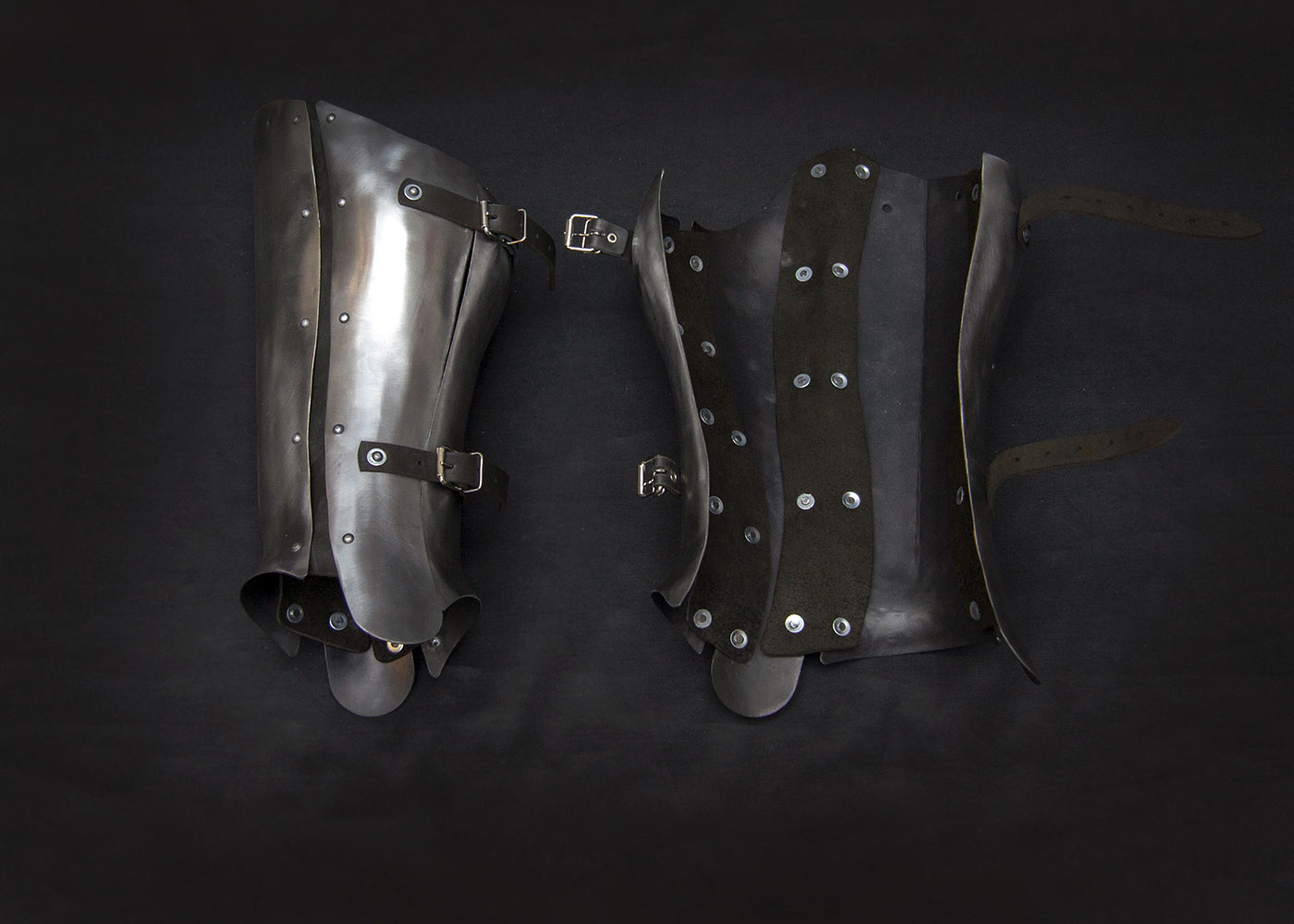 » FourPlate Greaves