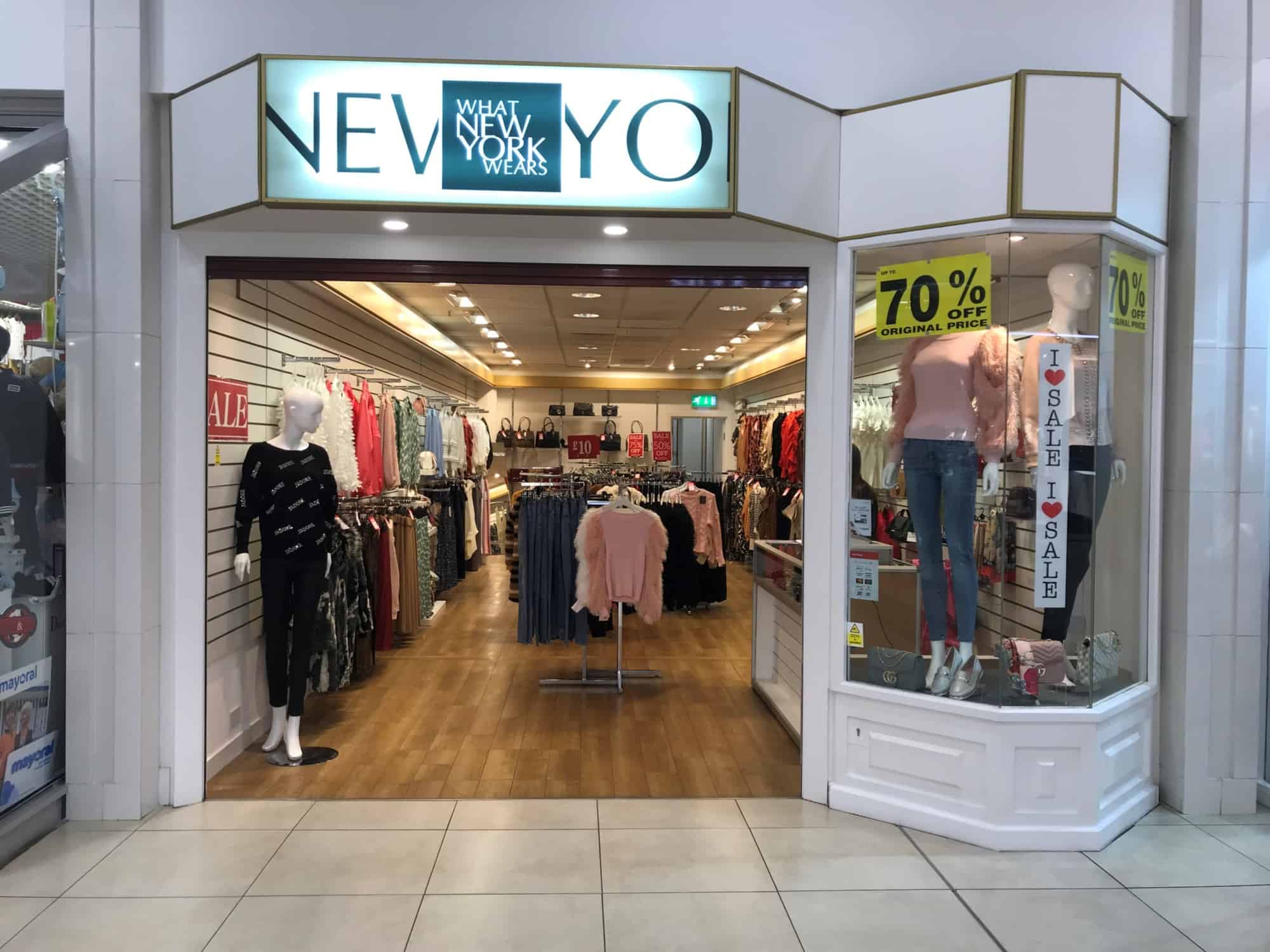 What New York Wears The Shopping Centre