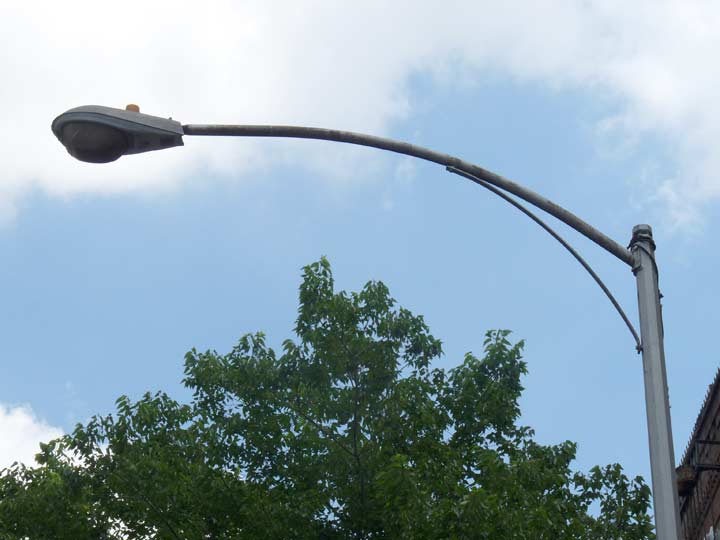 DUNHAM PLACE LAMP, Williamsburg New York