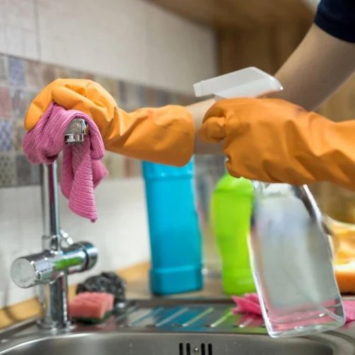 Finally Solved! How to Clean a Kitchen Faucet Head in 3 Simple Methods