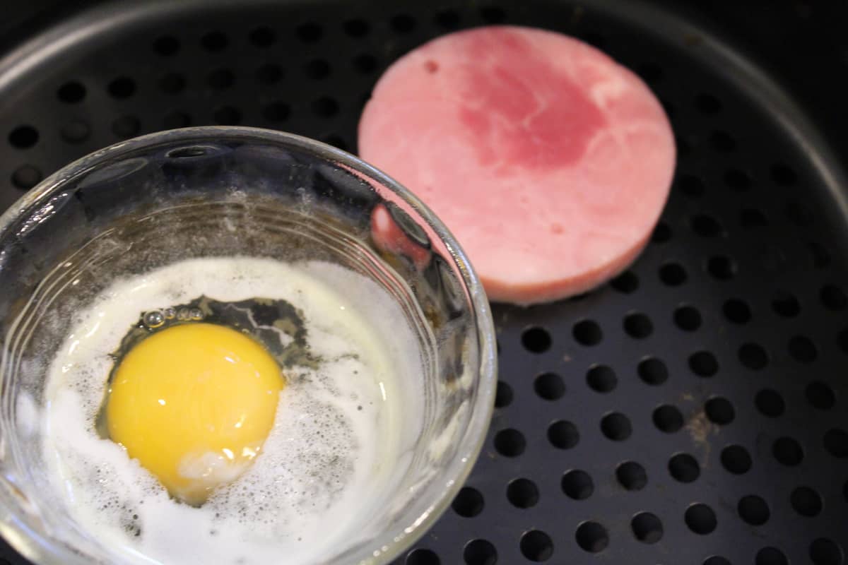 Air FryerHow to Make Eggs Benedict in the Air Fryer