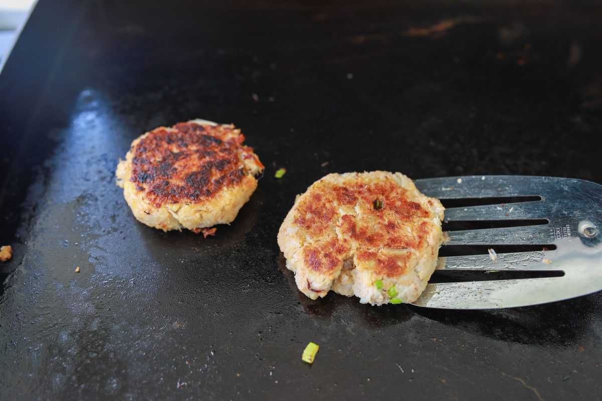Blackstone Crab Cakes Fork To Spoon