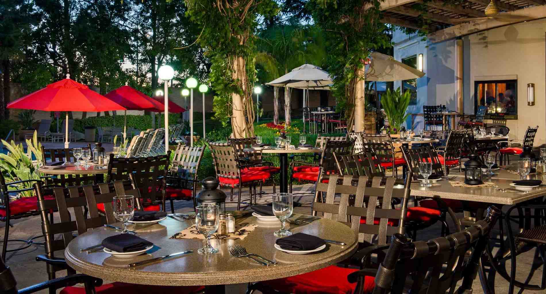 Formaggio Taverna & Patio