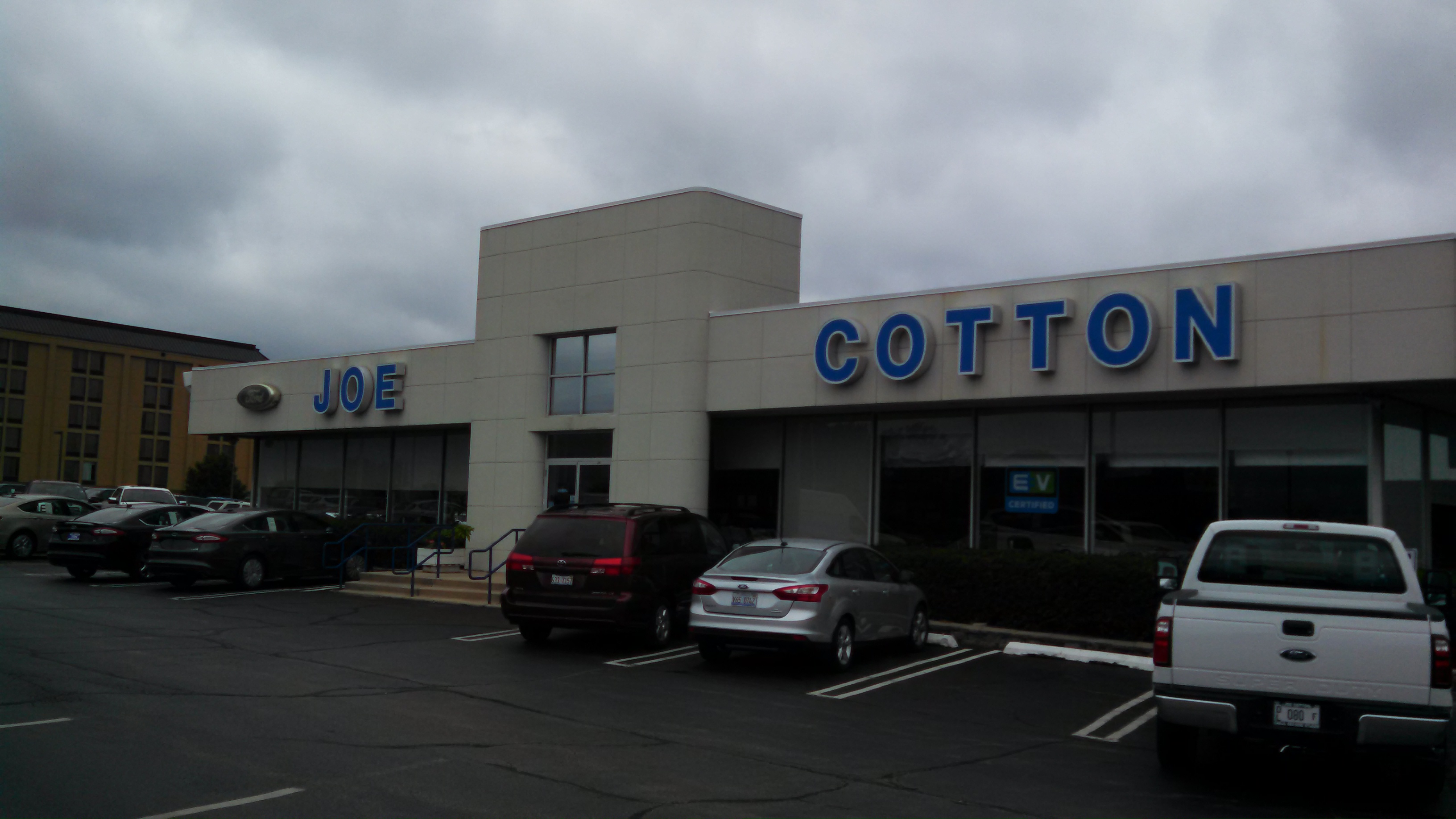 Joe Cotton Ford Carol Stream, IL Forma INC