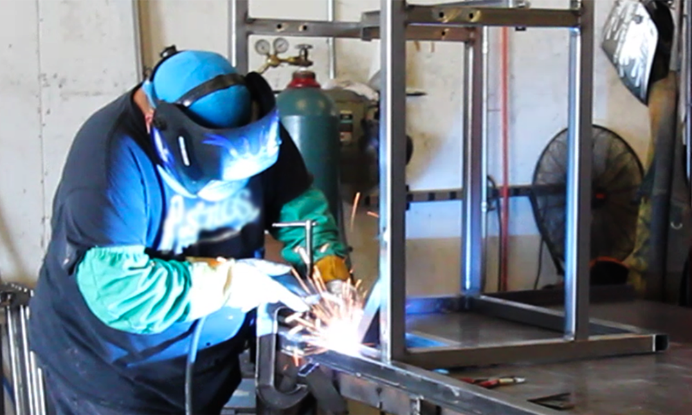 How to Choose 80/20 Aluminum or Fully Welded Steel Formaspace