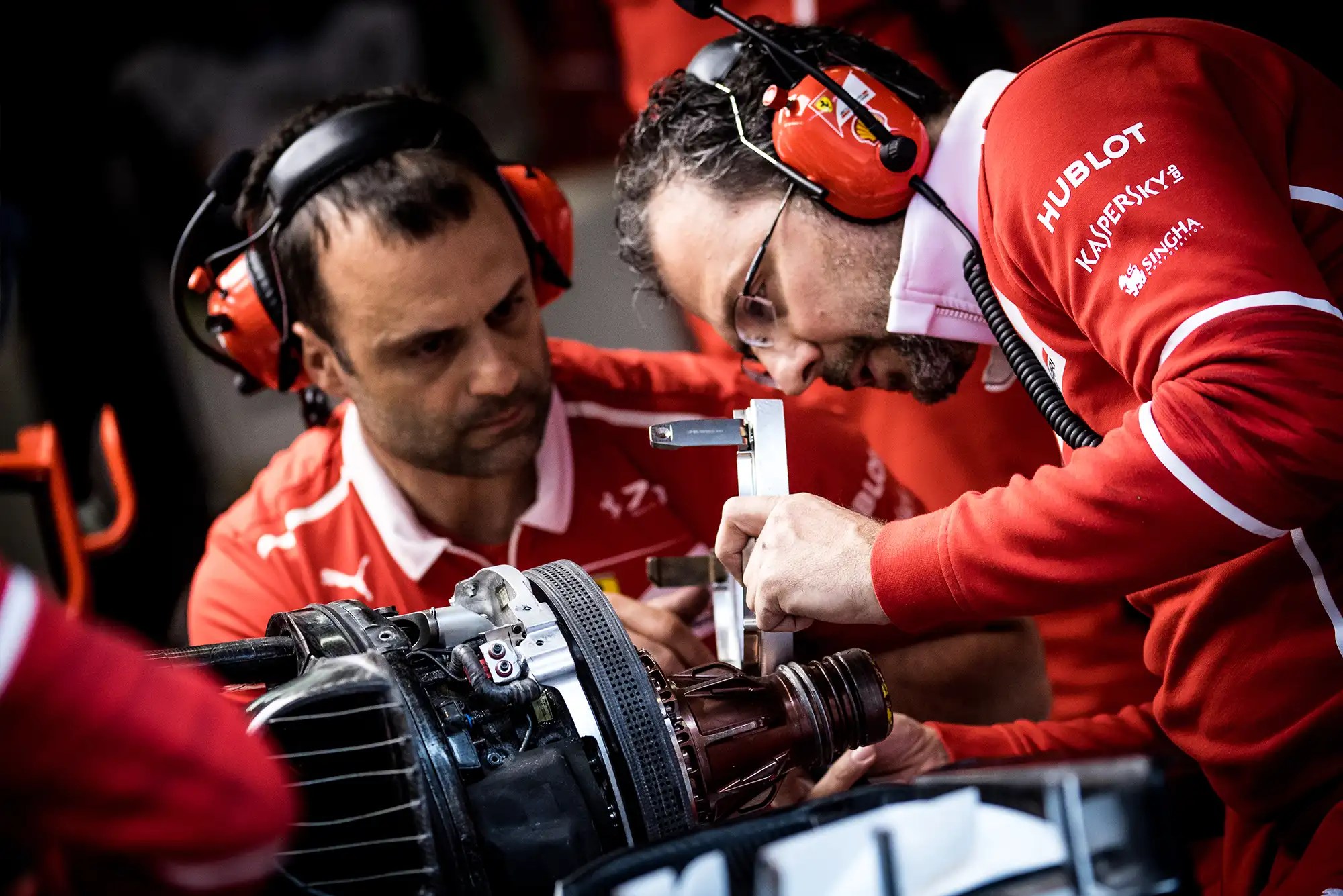 What Engine Does McLaren Use In F1? (2025) - Formulapedia