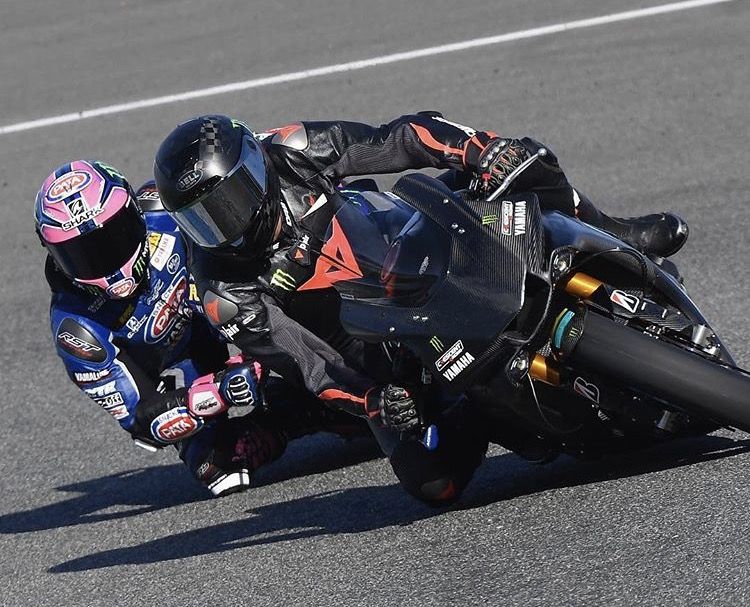 Hamilton rides Yamaha R1 with WSBK riders Lowes, van der Mark at Jerez