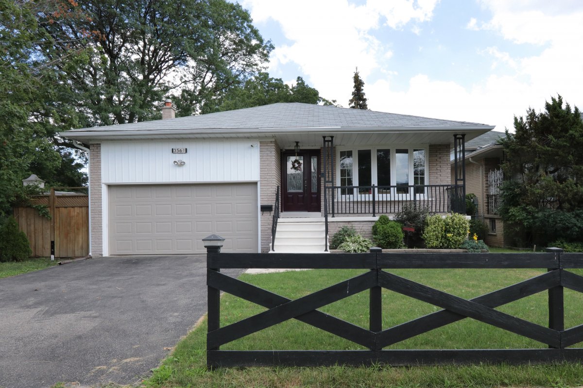 3561 Haven Glenn ForSaleDirect.ca