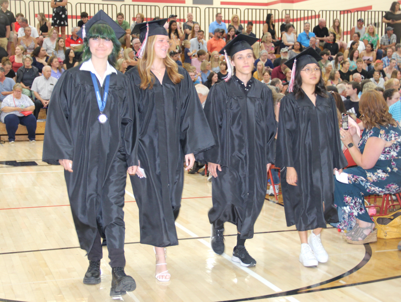 ‘Reaching for the Stars’ ceremony honors 248 Fort Atkinson High School