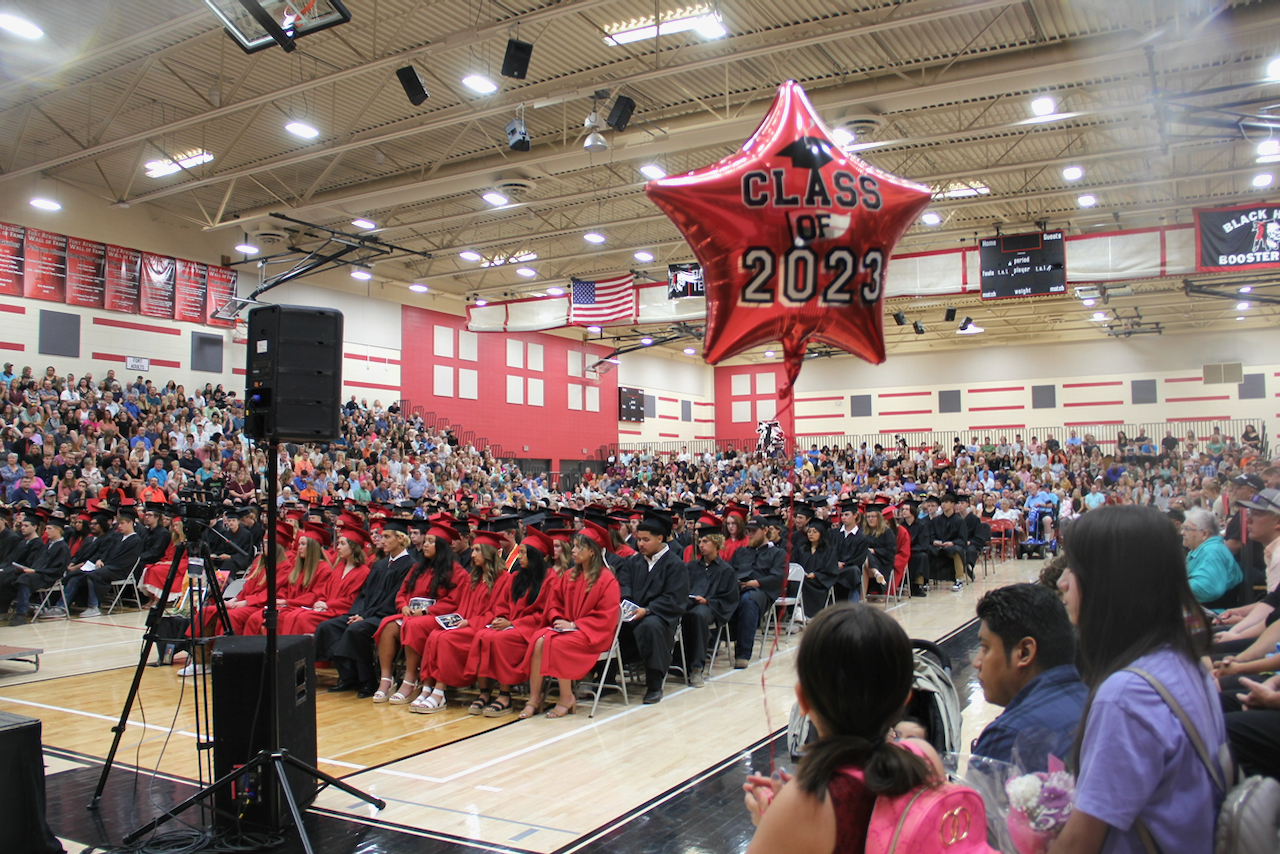‘Reaching for the Stars’ ceremony honors 248 Fort Atkinson High School