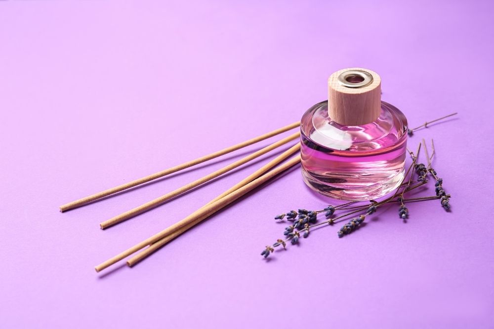 How to Open a Reed Diffuser Bottle For The Essentials