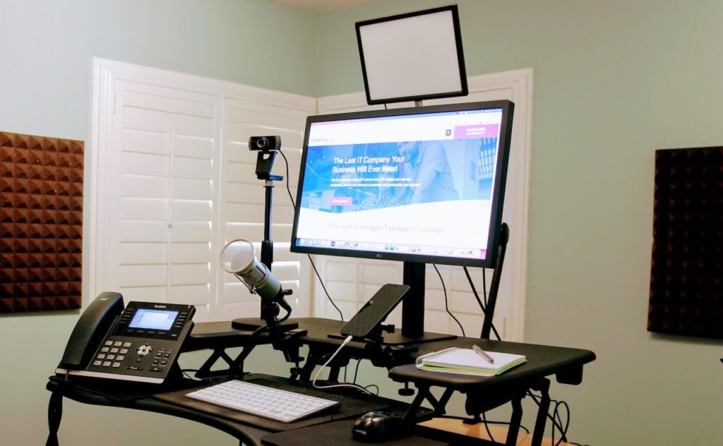 10 Home Office Essentials For Your Employees in 2024 Fortis