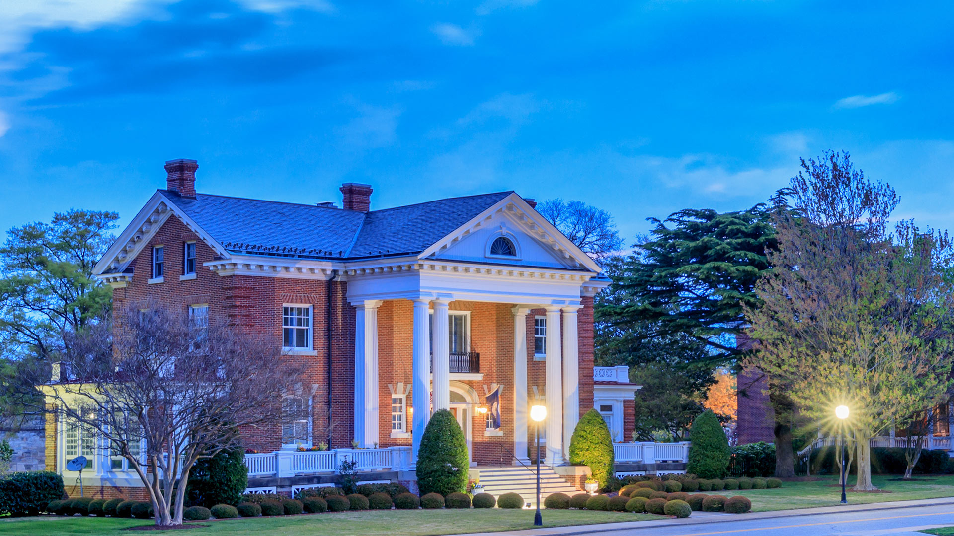 A Spectacular Setting on Fort Monroe Reserve A Venue Today