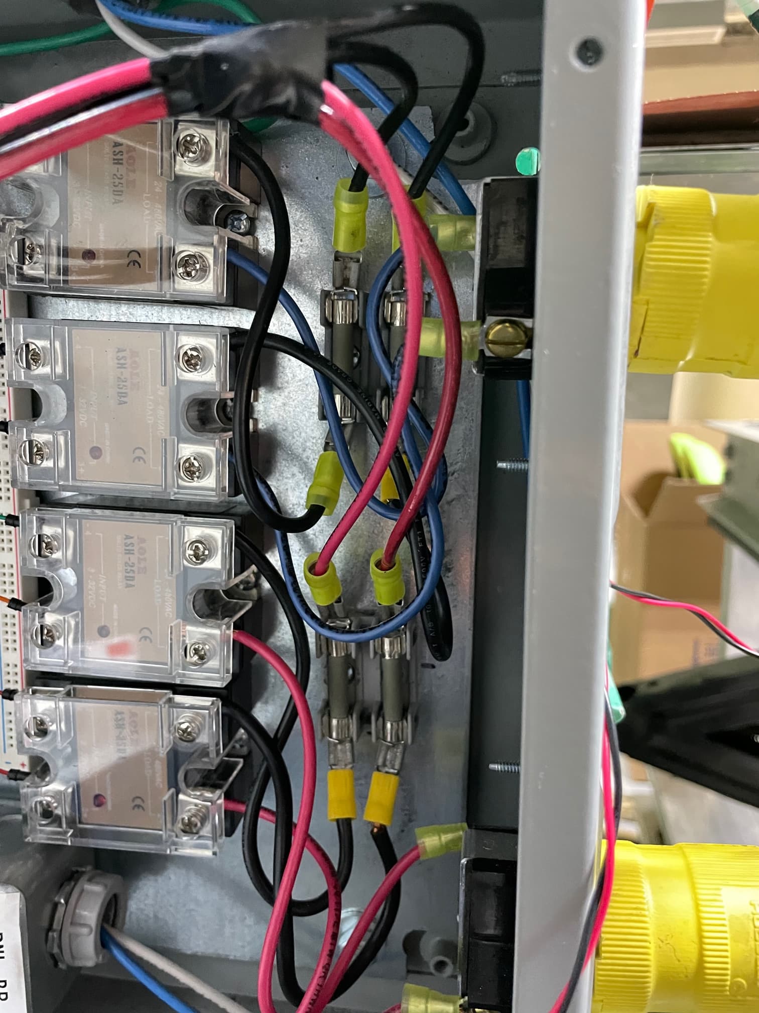 Newbie looking for help with 120V heat pad control Project Guidance Arduino Forum