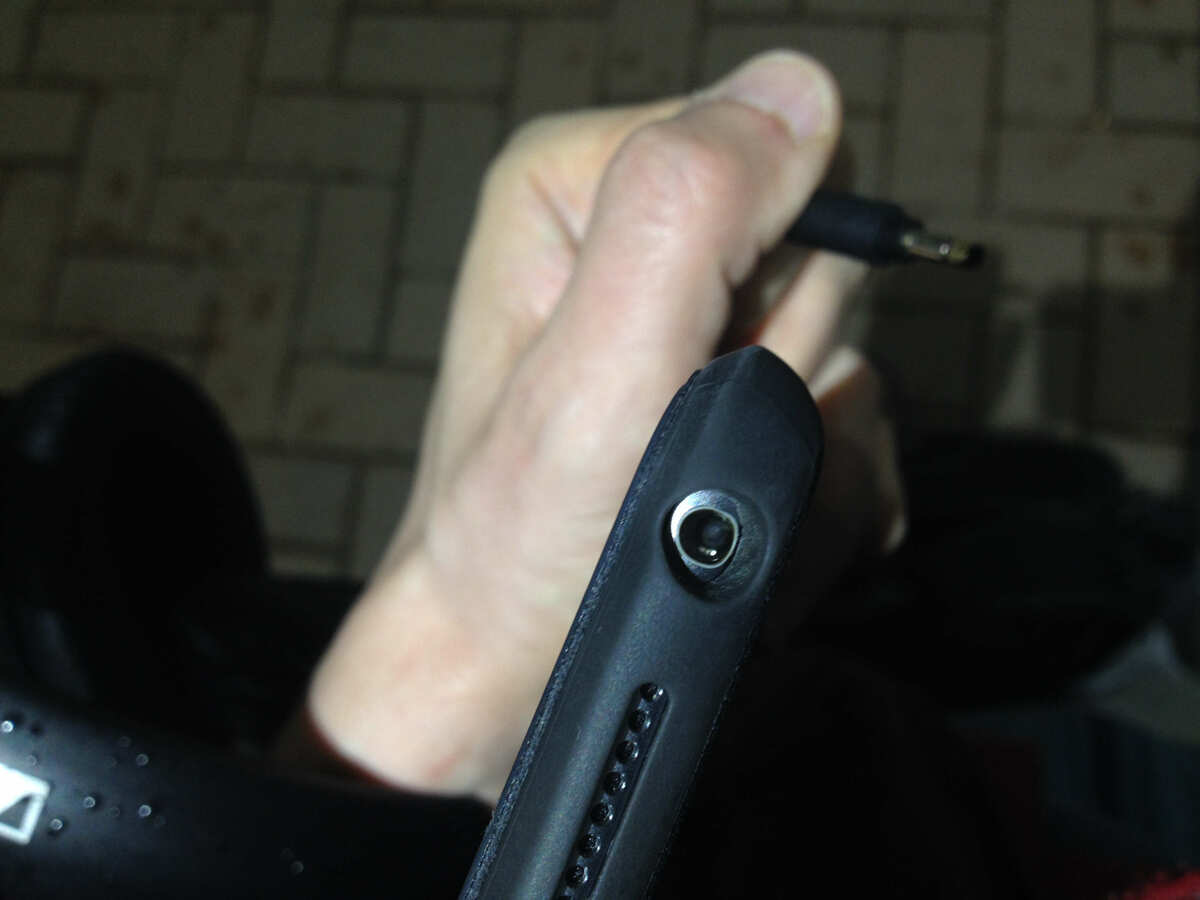 Headphone jack broke off in iPad (resolved, spoke too soon) — Audiobus