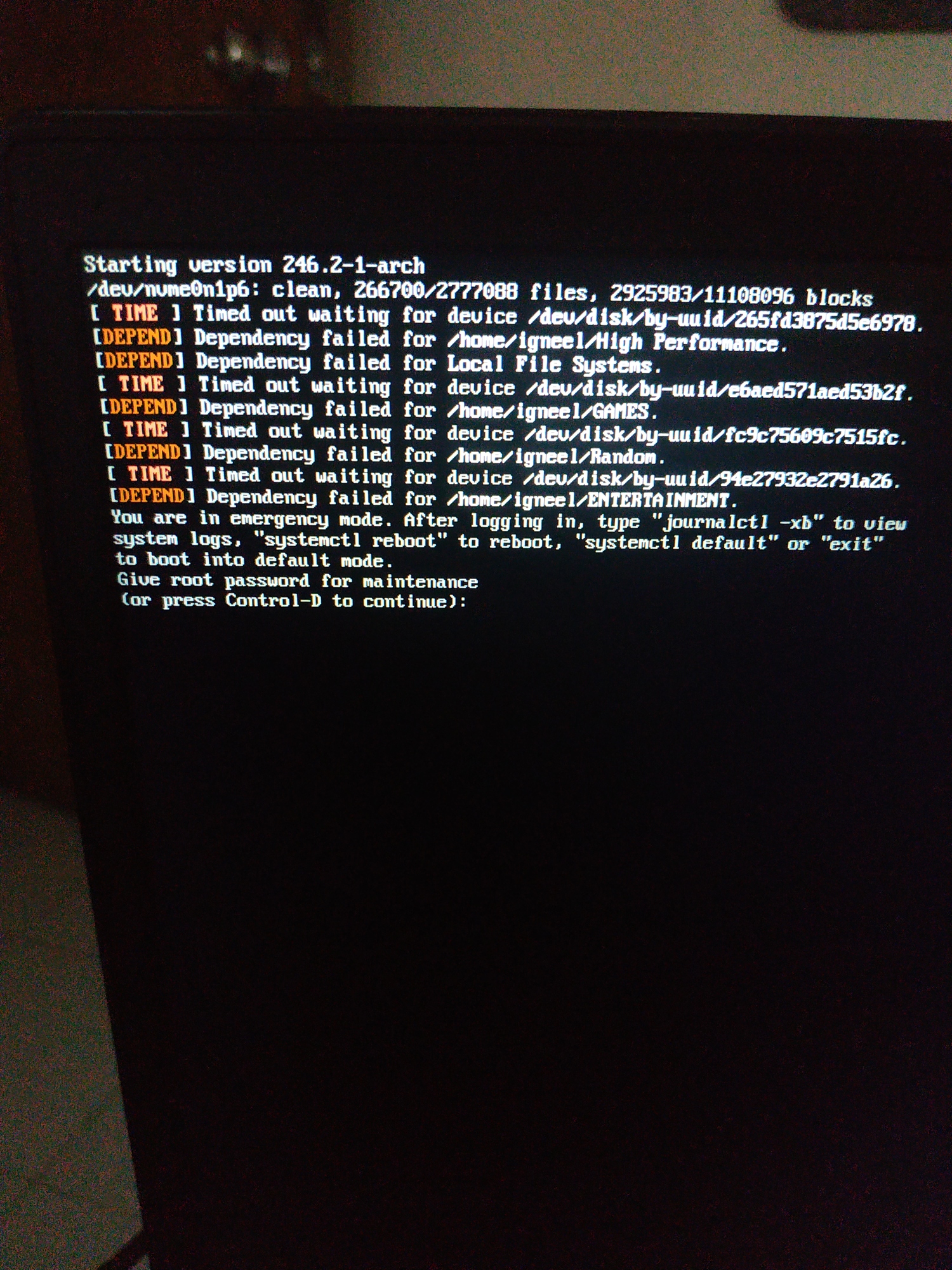 Cannot mount partitions to permanent mount point through fstab Newbie