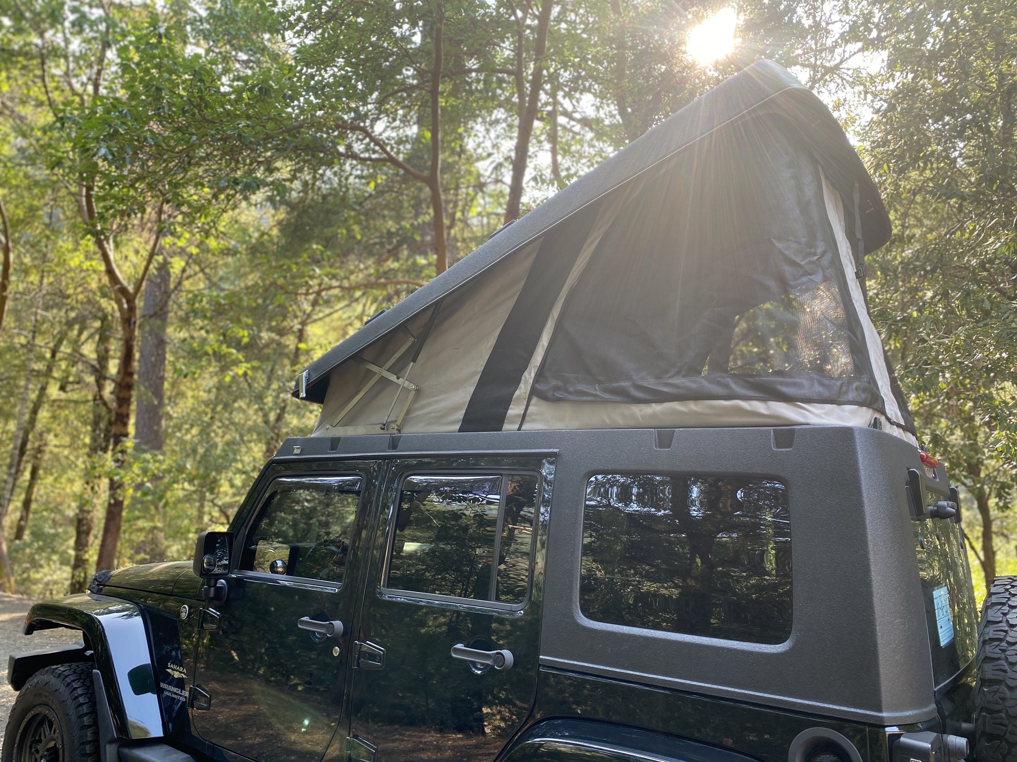 FOR SALE 2012 Jeep JKU Sahara w/ Ursa Minor J30 28K PNW SOLD