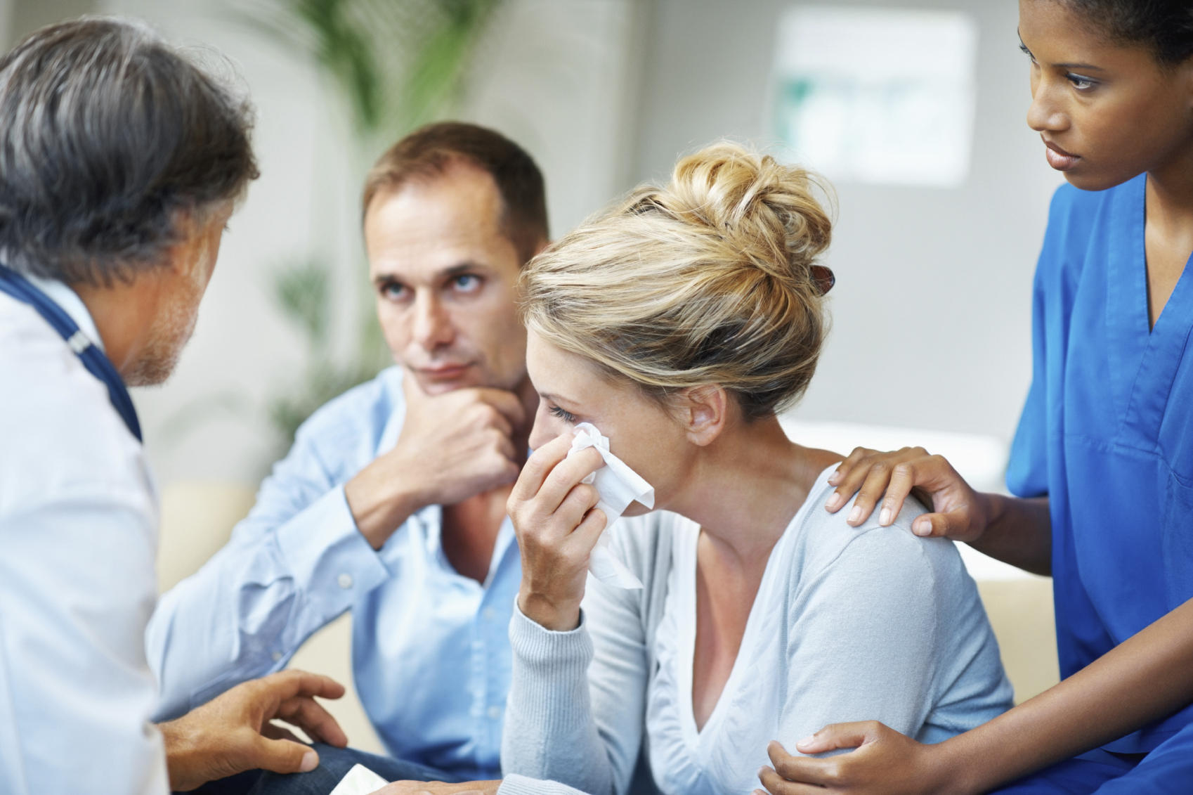 Did This Doctor Do Wrong by Delaying Bad News to a Patient