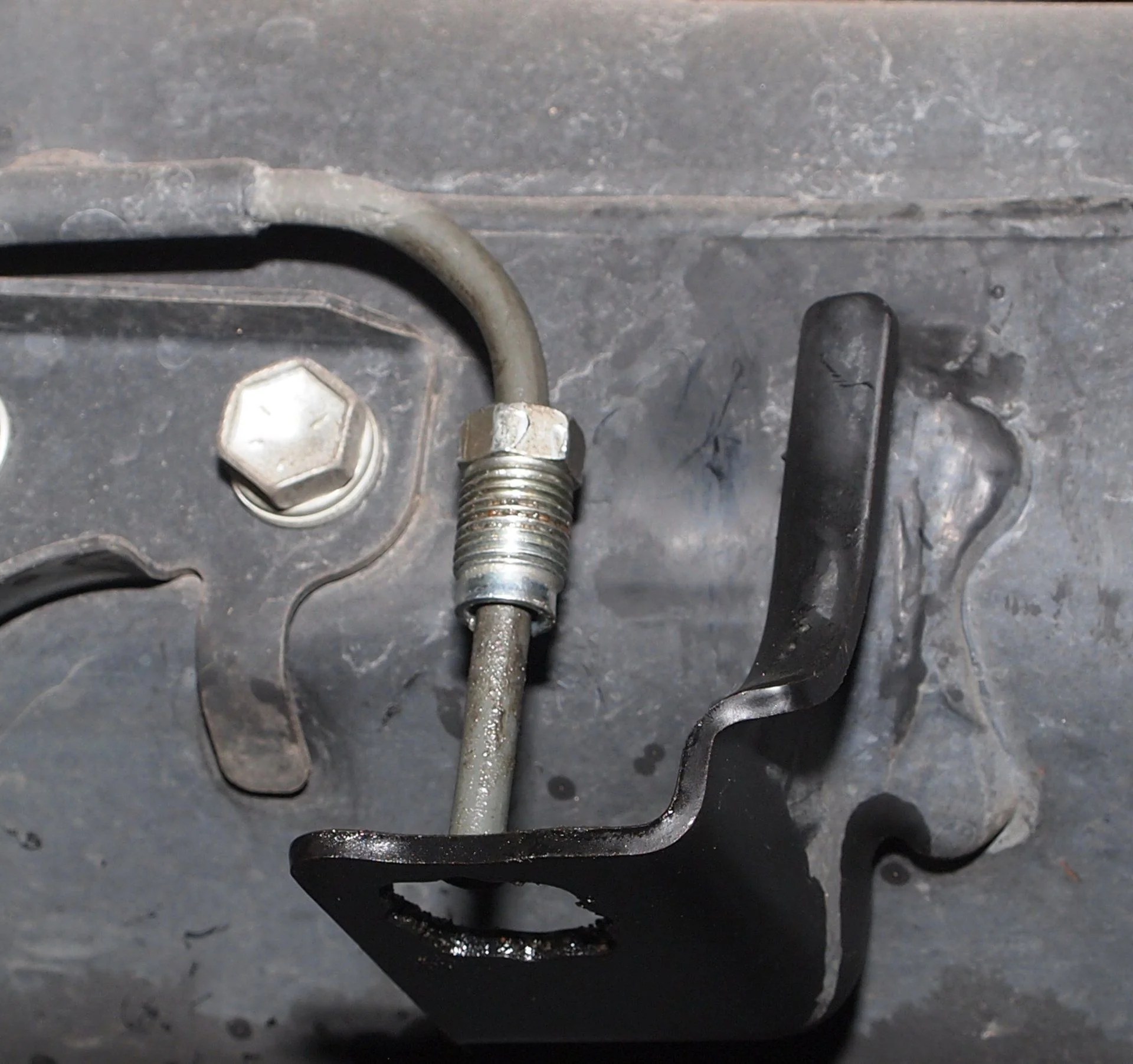 Installing SS Braided Brake lines, Flare nut stuck in pipe! IH8MUD Forum