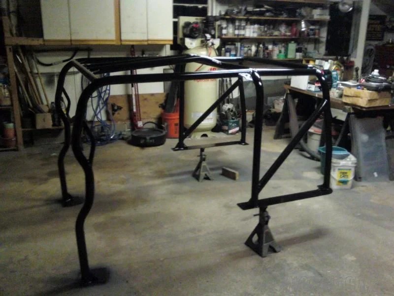 FJ40 Rollcage TechIt takes four cans of spray paint to coat a