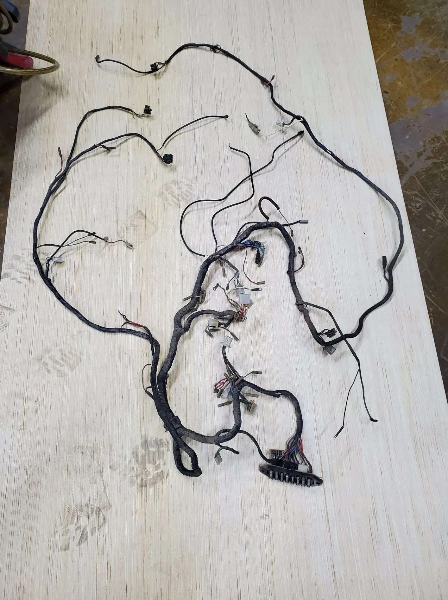 For Sale WI FJ40 Wiring Harness 8221090310c