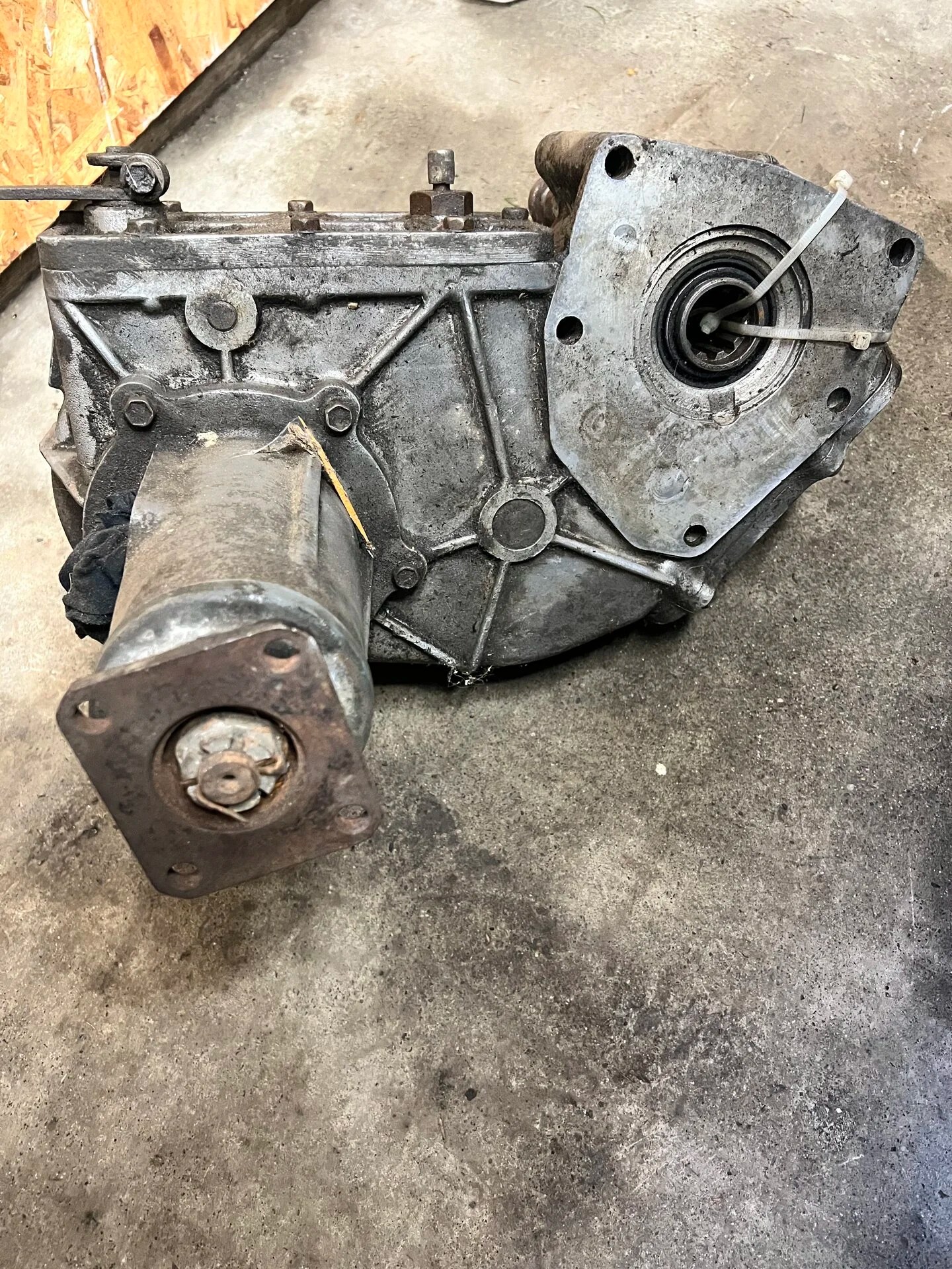 SOLD Bellingham, WA. FJ40 transfer case IH8MUD Forum