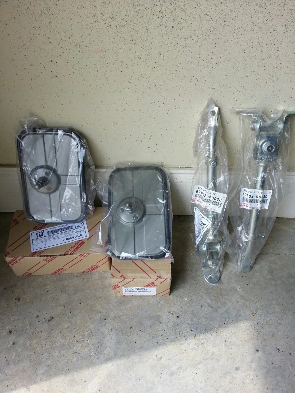For Sale OEM Windshield Hinge Mounted Mirrors and Telescoping Arms