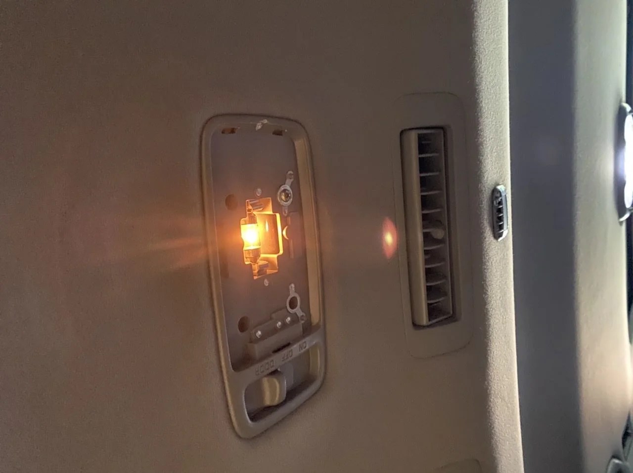 Rear dome/cargo light stays on all the time?? IH8MUD Forum