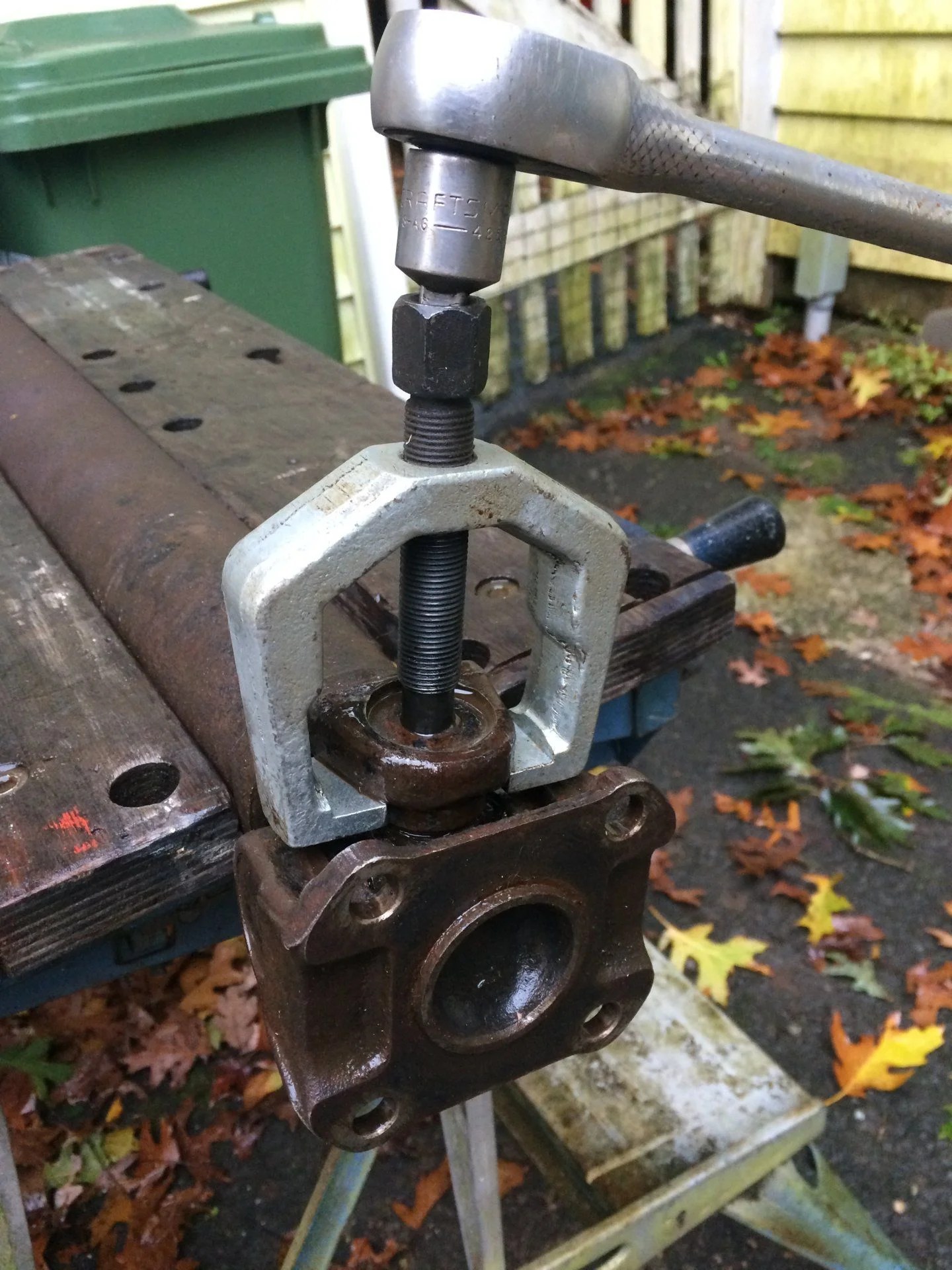 Tips on UJoint Removal (Beyond 20T Shop Press)? IH8MUD Forum