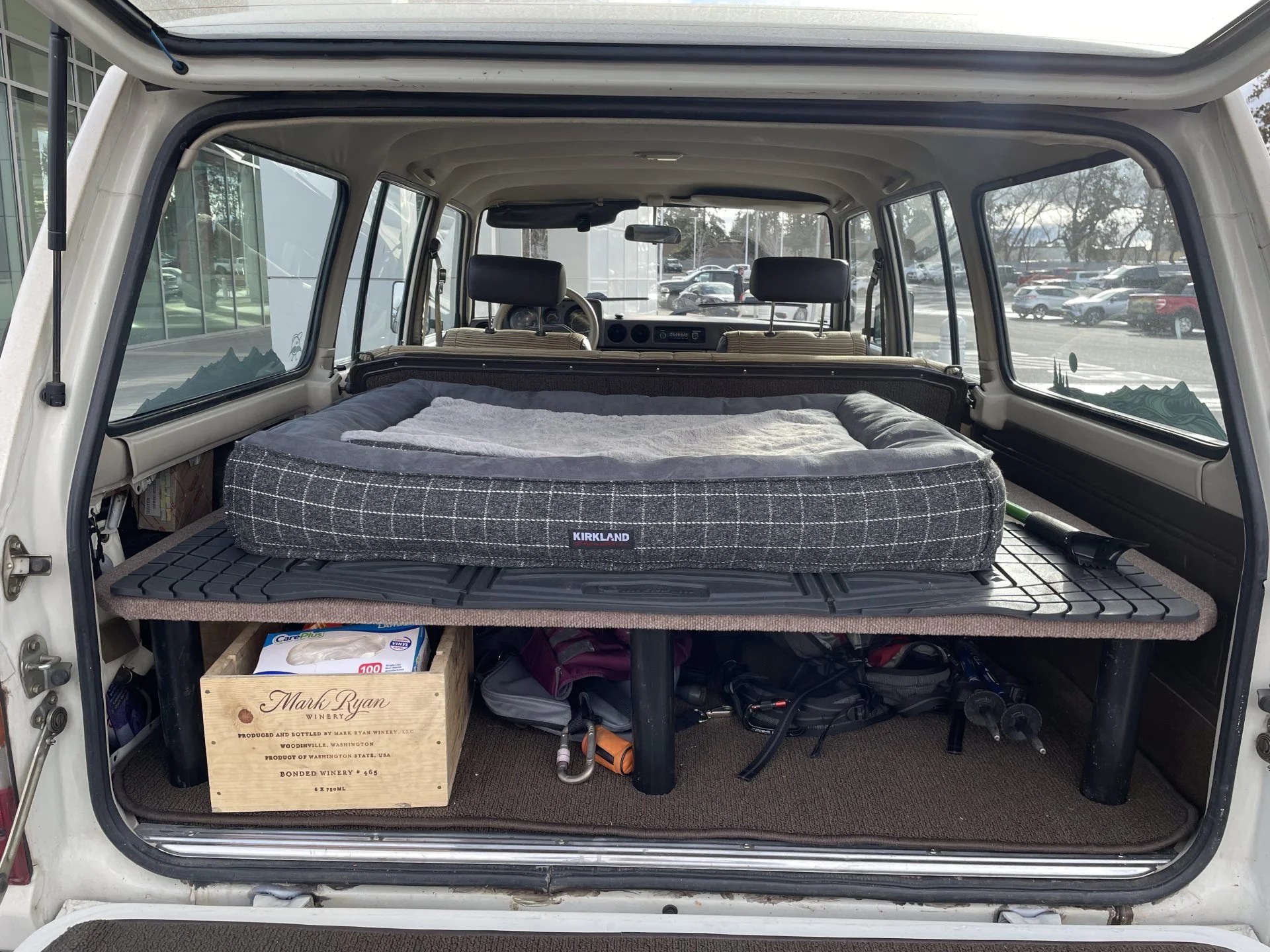 SOLD Woodinville WA FJ60 rear shelf/ sleeping platform IH8MUD Forum