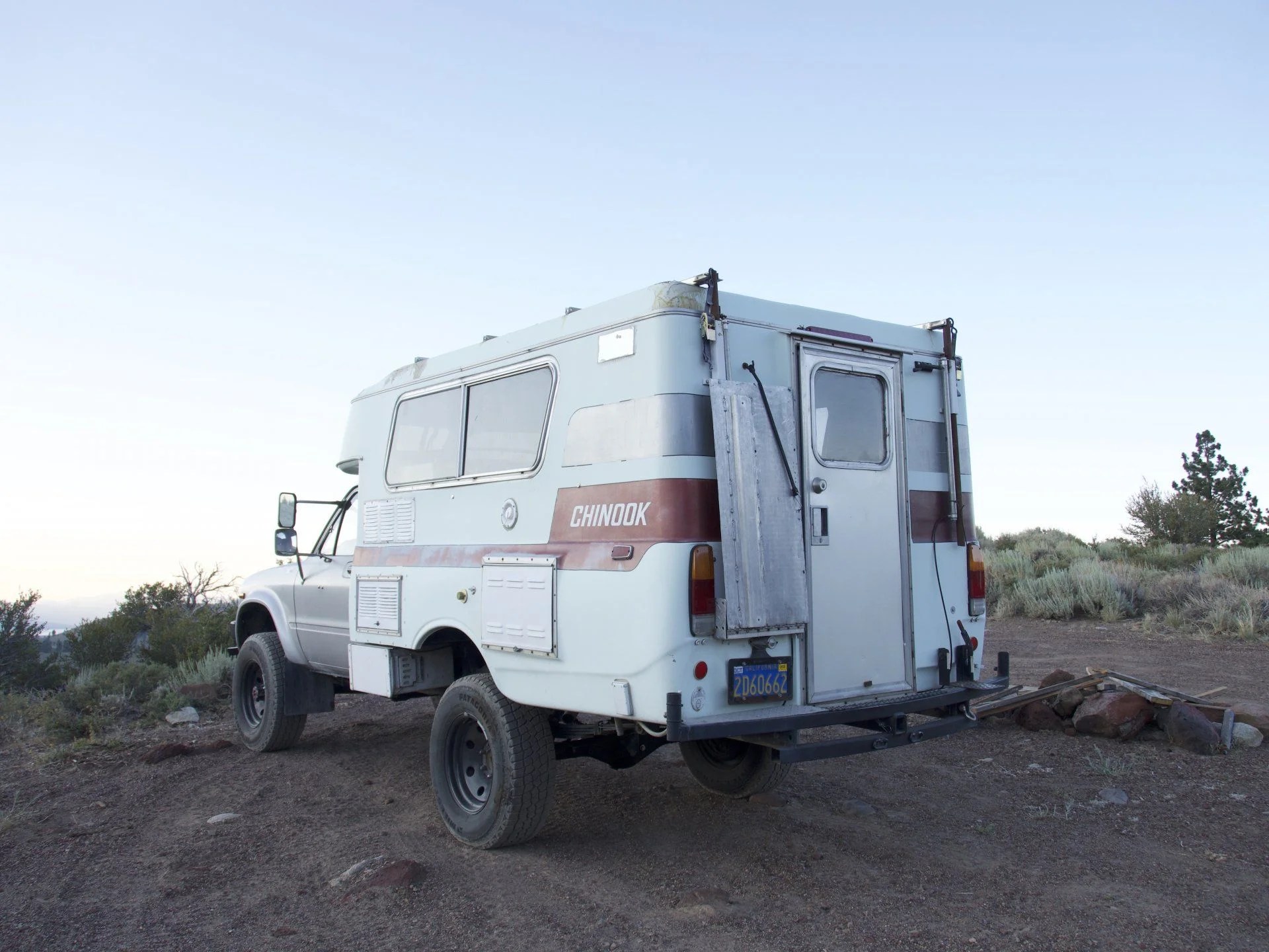 SOLD Eastern Sierra, CA 1982 4x4 Toyota Chinook IH8MUD Forum