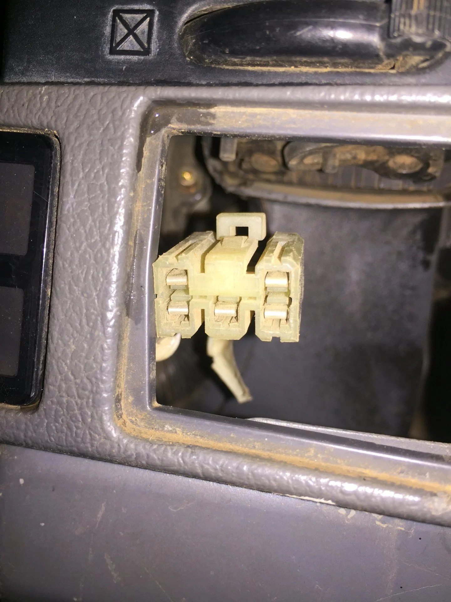 H4 switch for electronic transfer case control on HZJ76 IH8MUD Forum