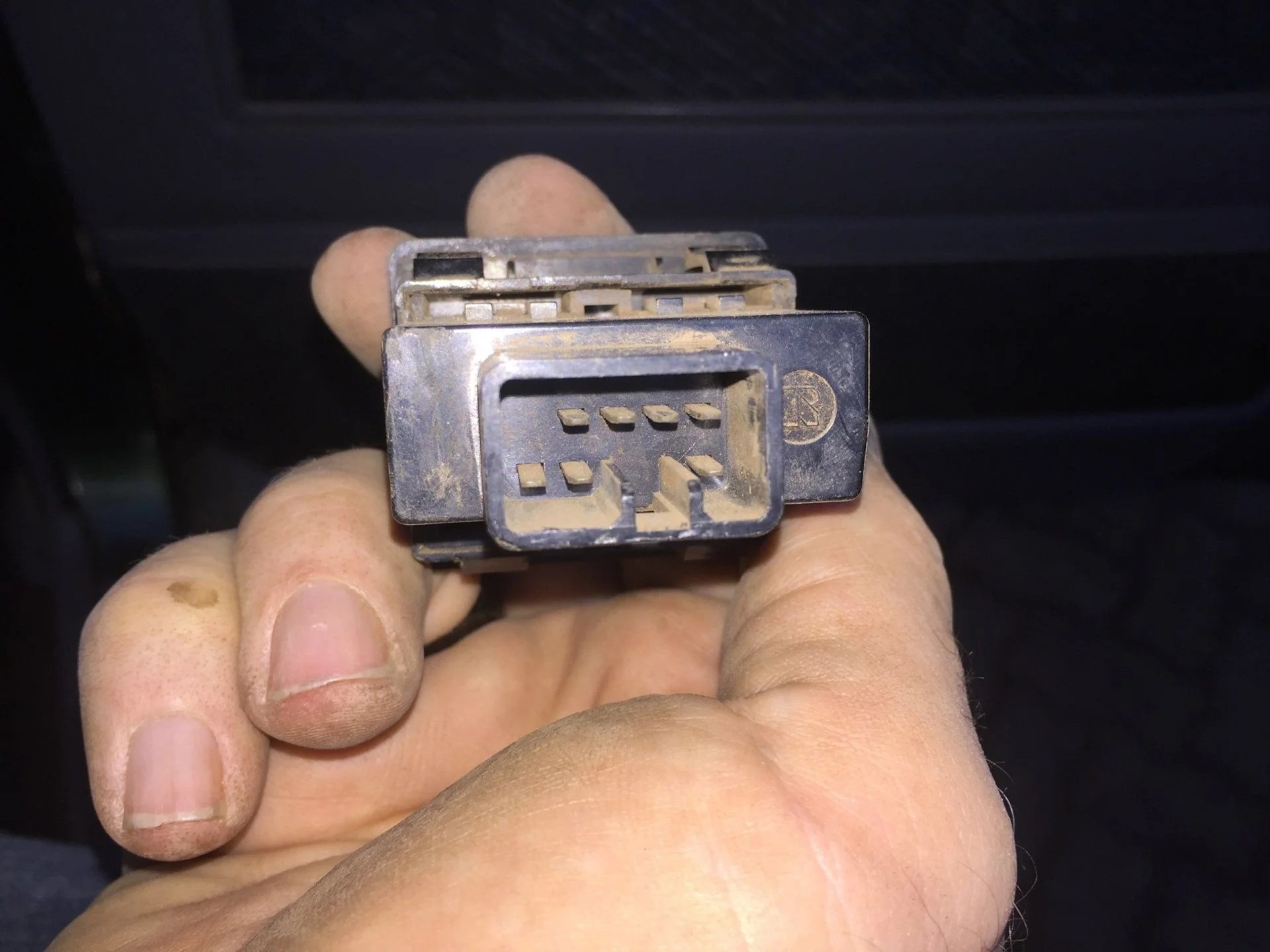 H4 switch for electronic transfer case control on HZJ76 IH8MUD Forum