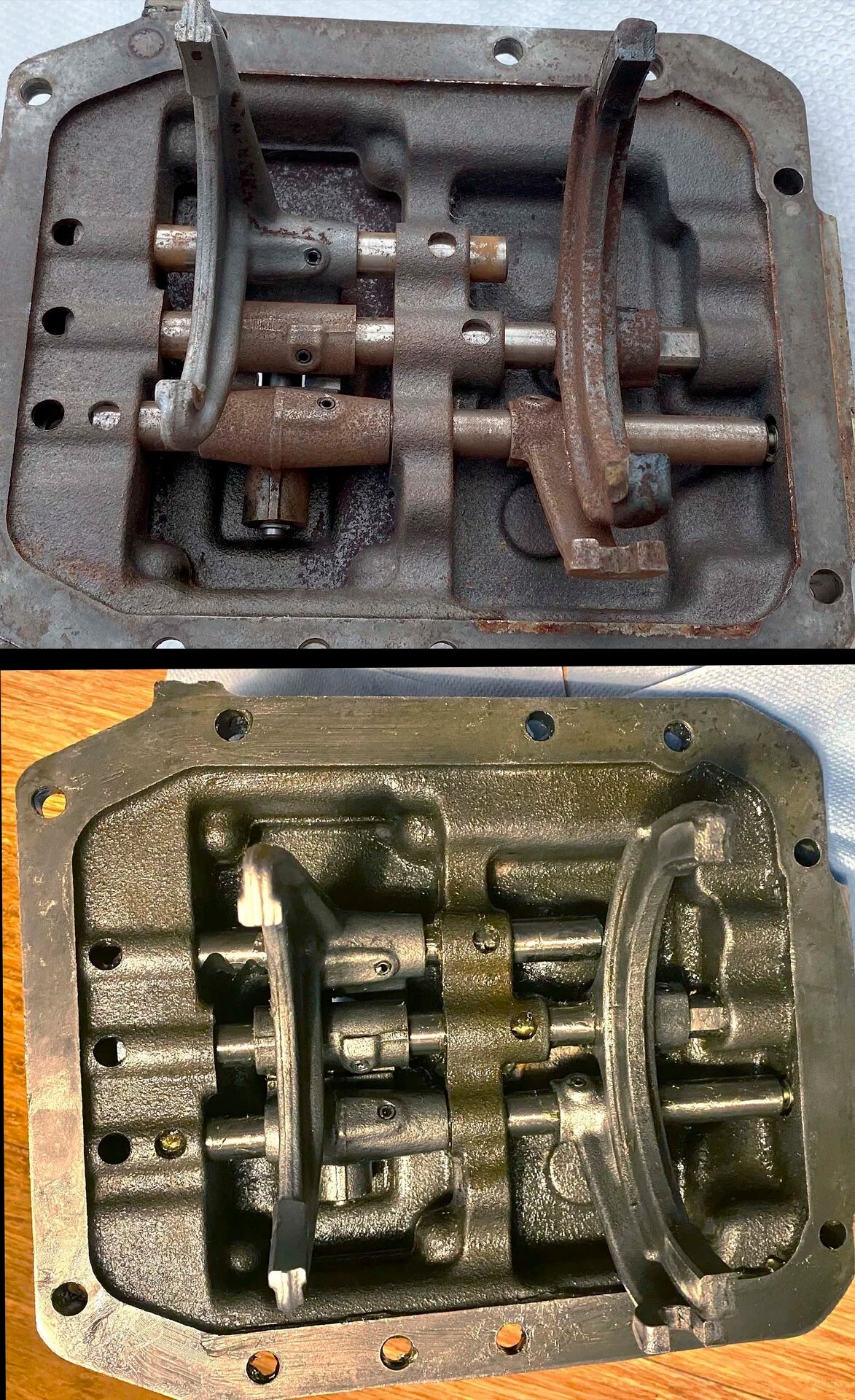 How to remove the stuck gears from a gearbox shaft (dried oil). Advice