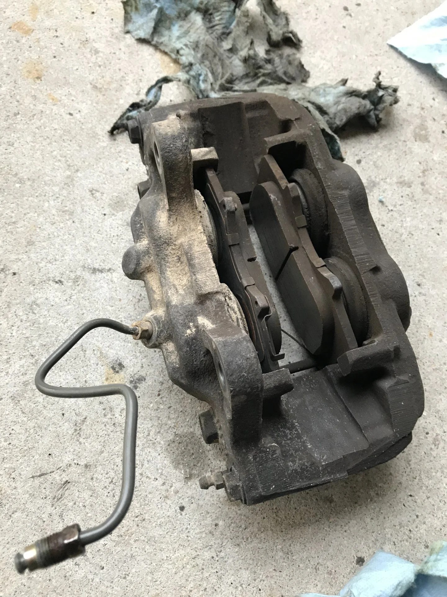 Splitting calipers is half when rebuilding? IH8MUD Forum