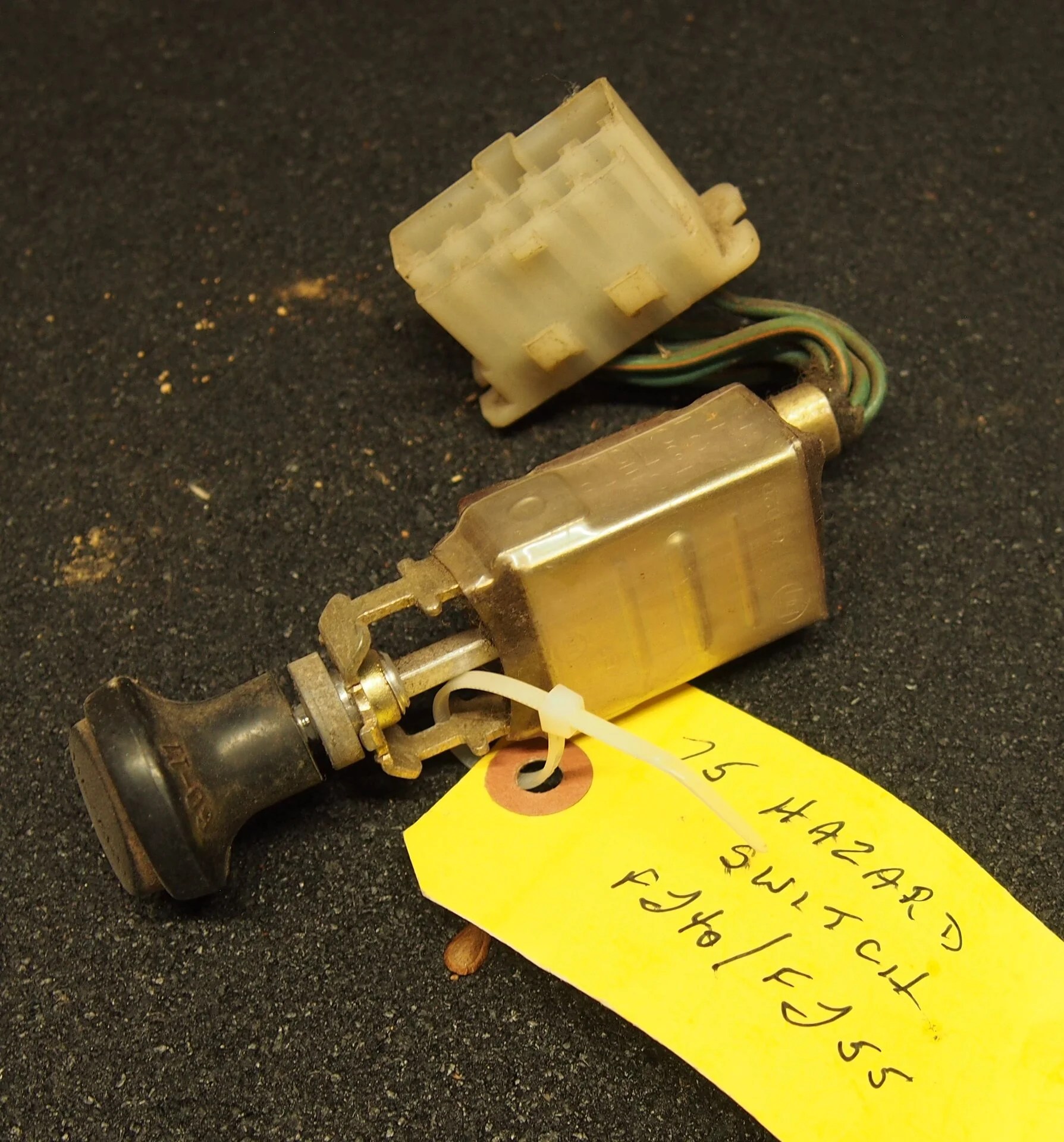 For Sale PA 40 series dash switches and cig lighter IH8MUD Forum