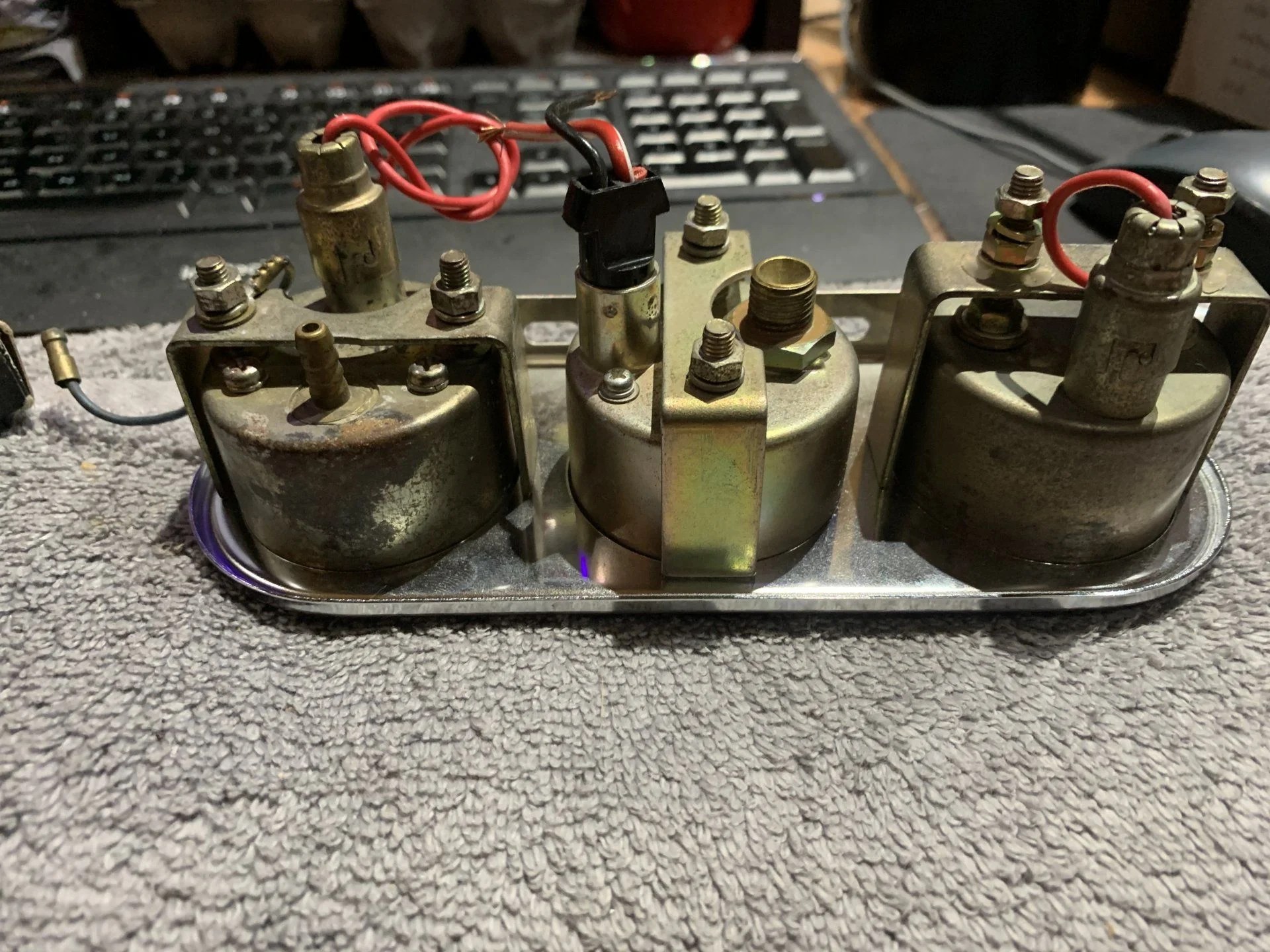 Wanted Gauges in radio hole IH8MUD Forum