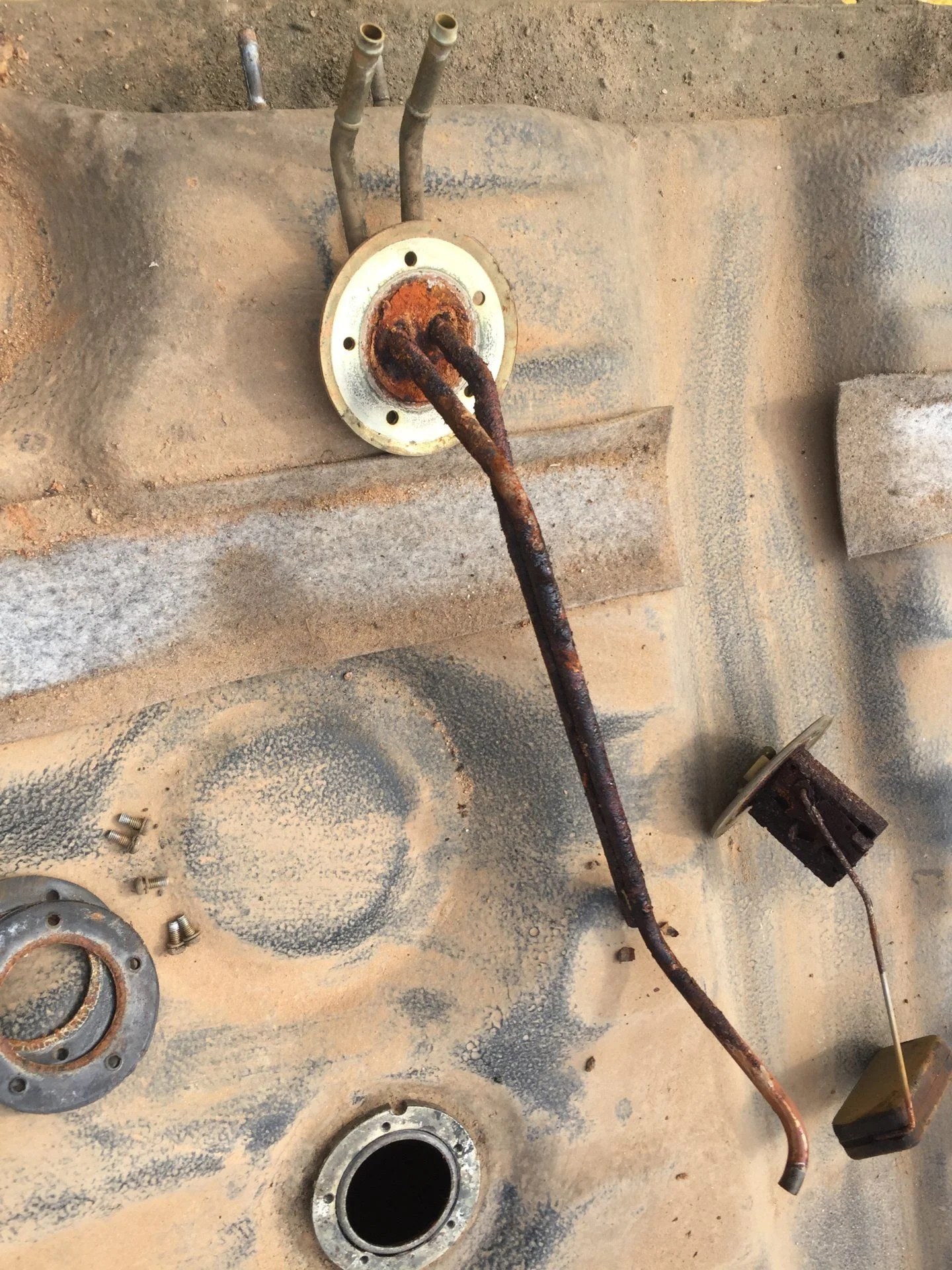 Found out why my gas gauge isn’t working IH8MUD Forum