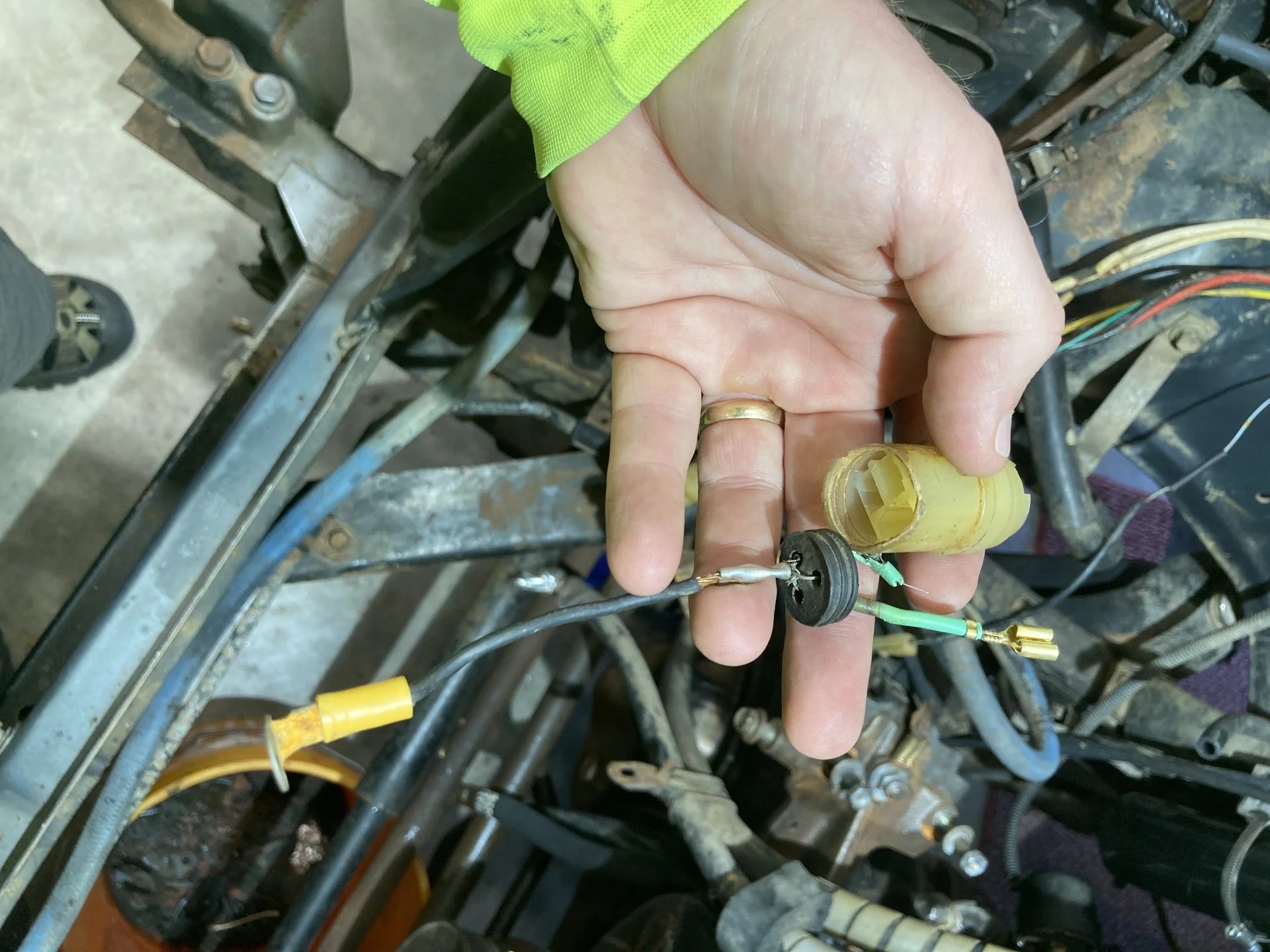 Healthy fusible link photo IH8MUD Forum