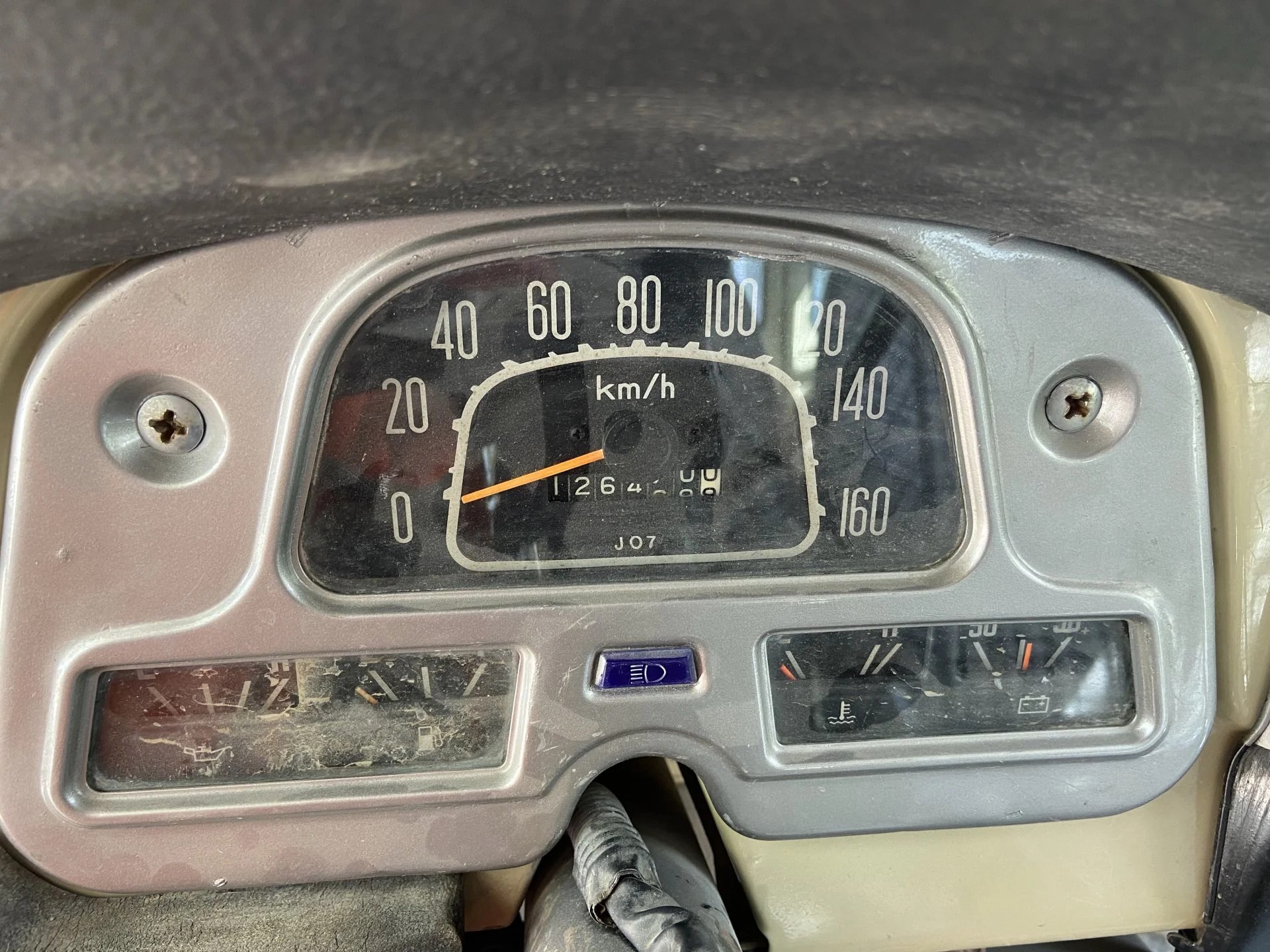 Missing part of instrument cluster | IH8MUD Forum