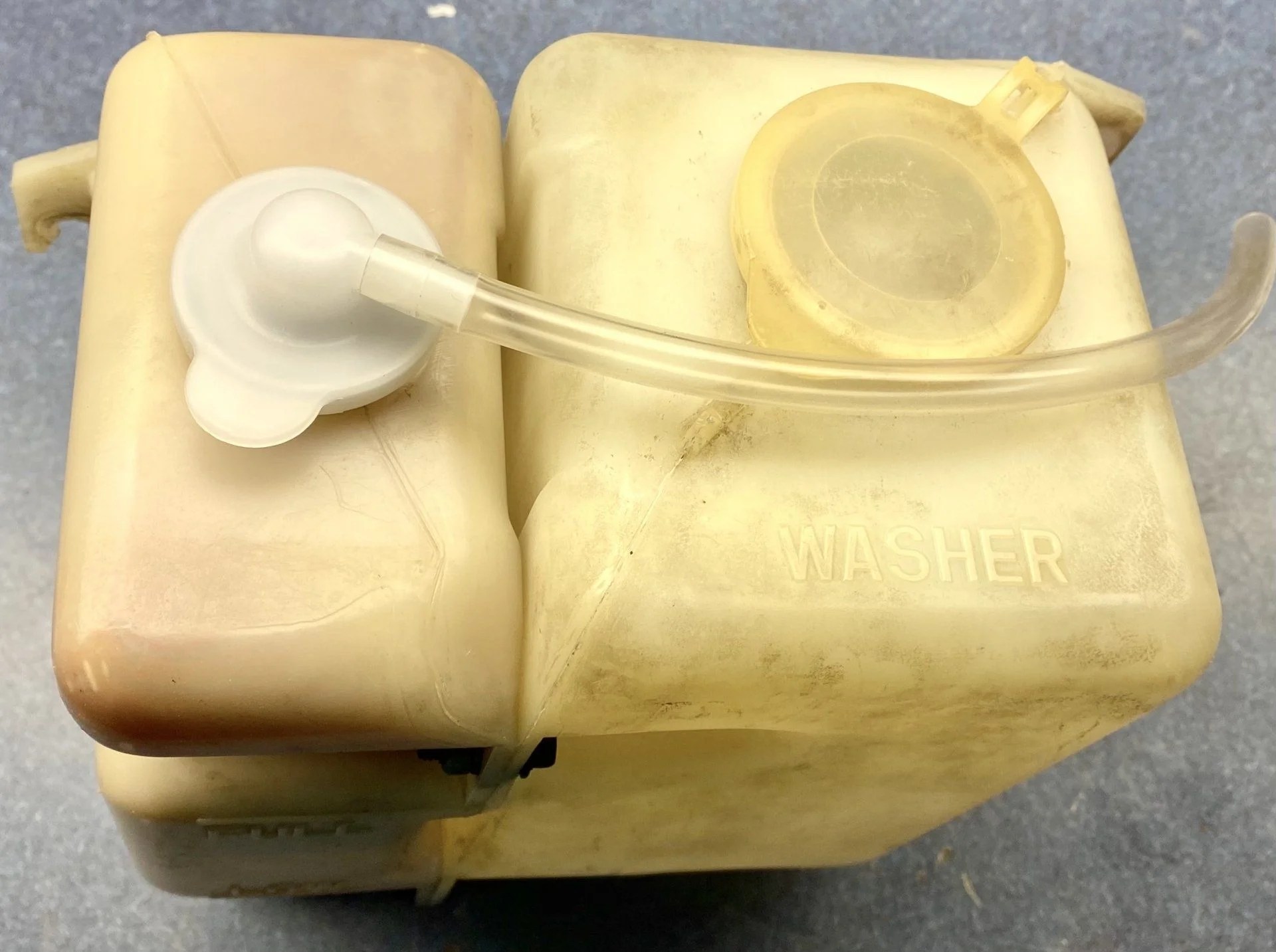 SOLD FJ40 Later Model Windshield Wiper Fluid & Radiator Overflow Assembly San Diego IH8MUD