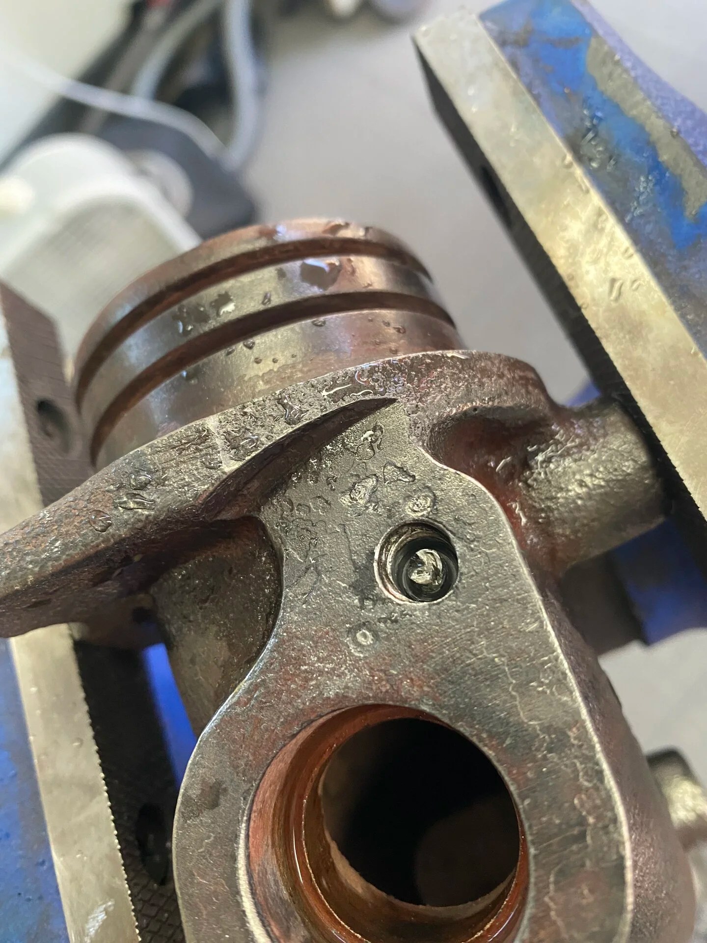 Exhaust manifold bolt extraction | IH8MUD Forum