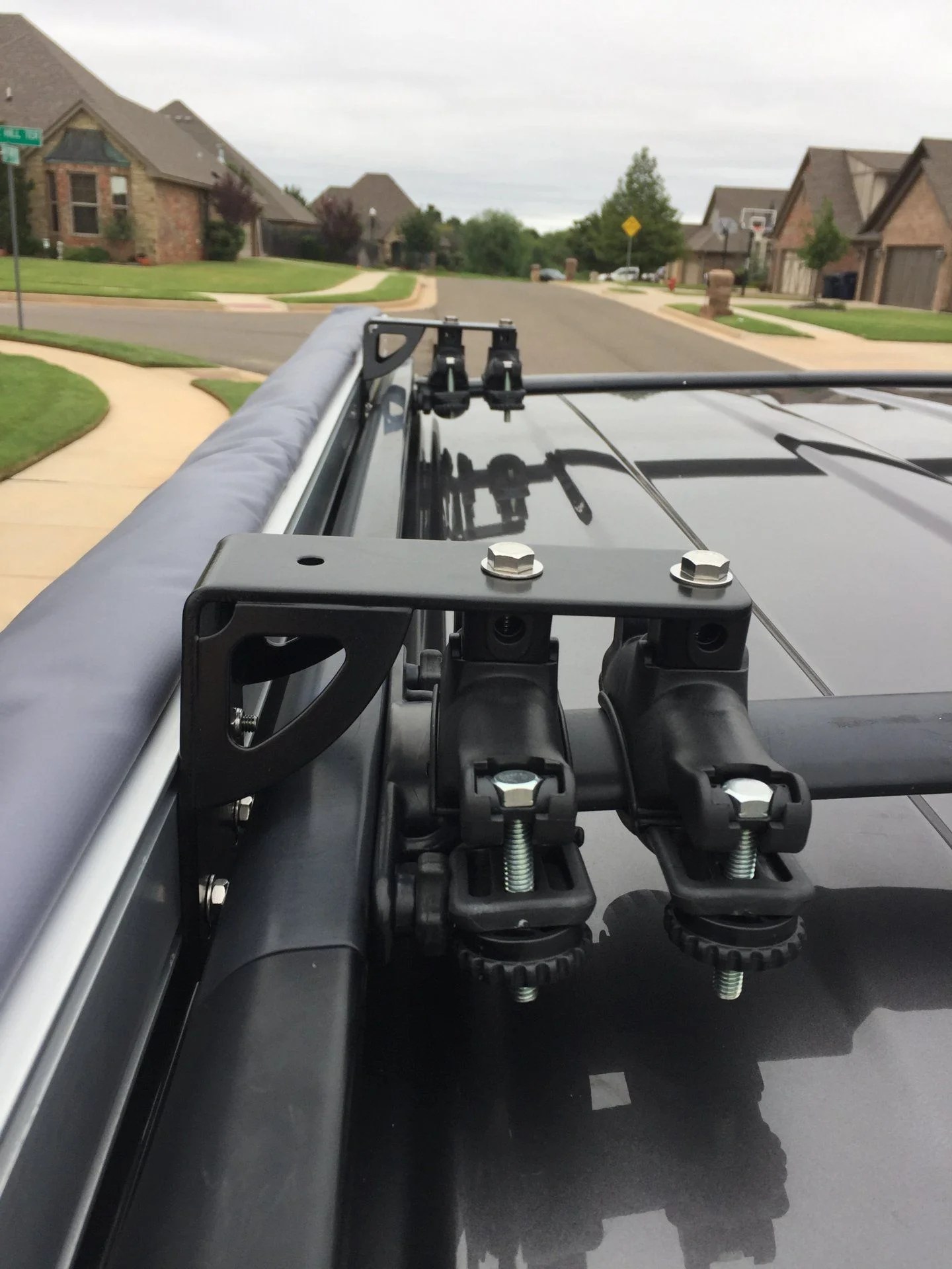 ARB Awning on Factory Roof Rack/Bars (100 and 200 Series) IH8MUD Forum
