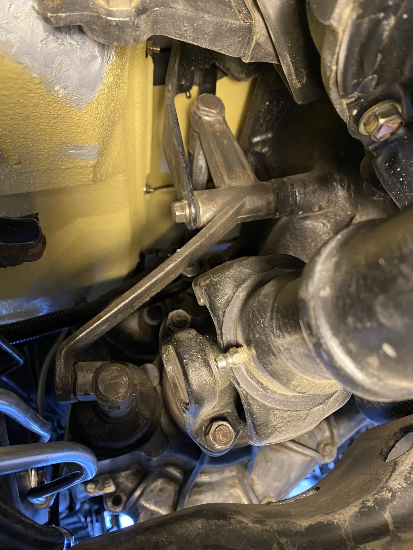 Transfer case won’t shift high to low stuck in low IH8MUD Forum