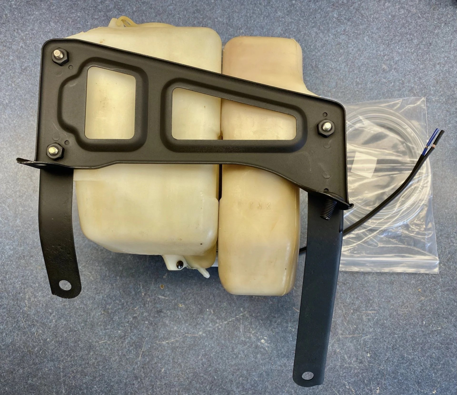 SOLD FJ40 Later Model Windshield Wiper Fluid & Radiator Overflow Assembly San Diego IH8MUD