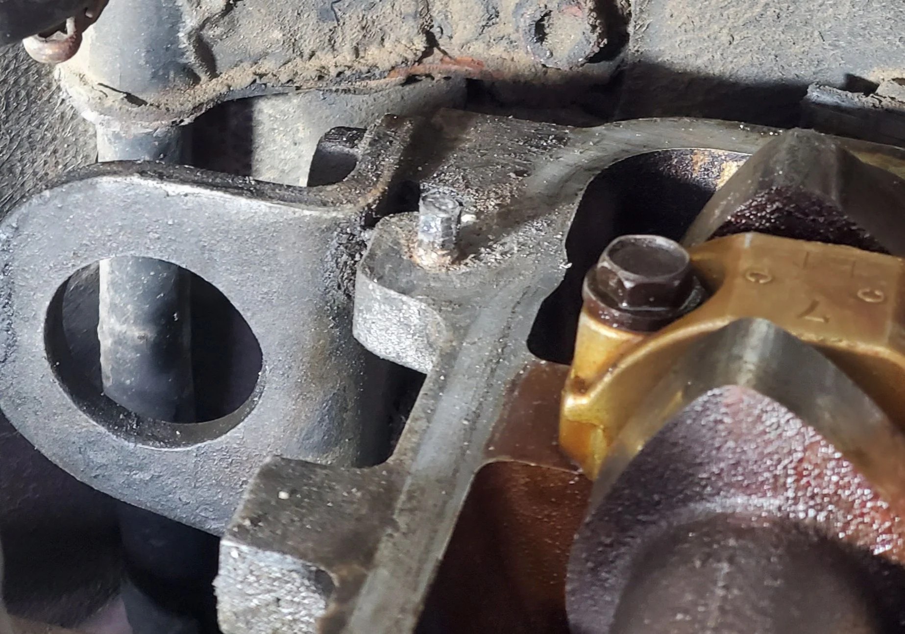 Broken Valve Cover Stud tried everything what to do now? IH8MUD Forum
